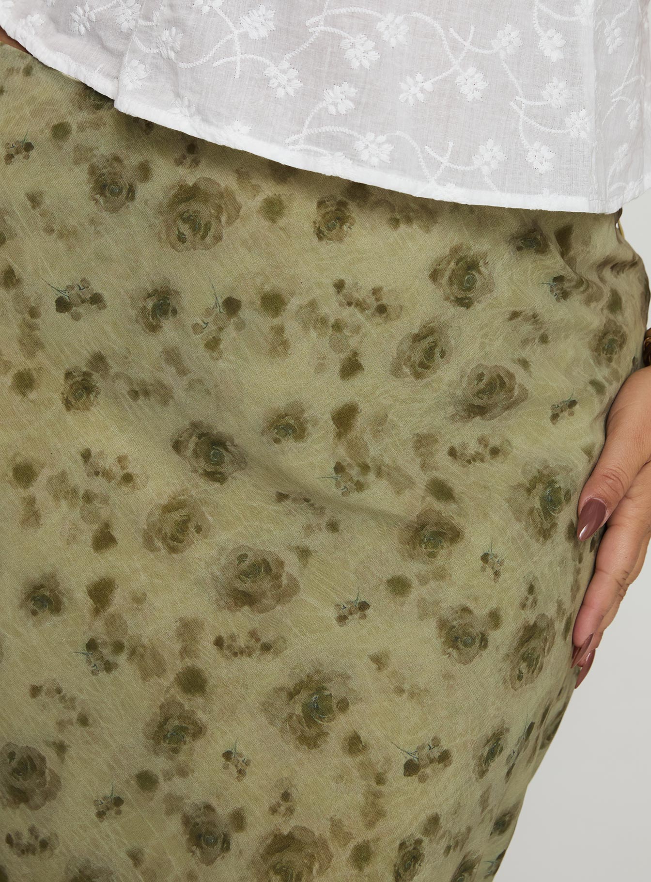 Piazia Maxi Skirt Green Curve - Image 6