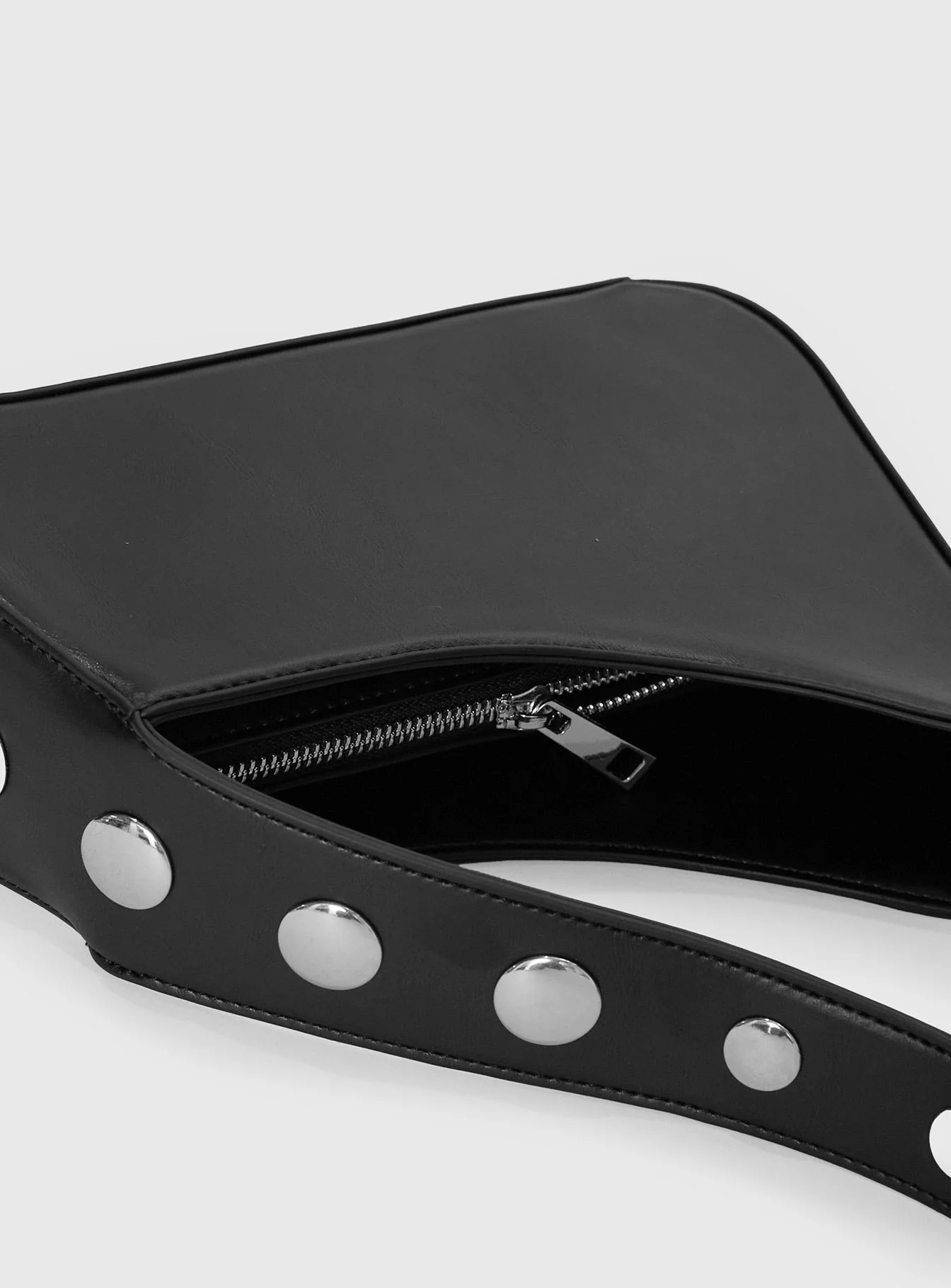 Popular Slanted Shoulder Bag Black - Image 5