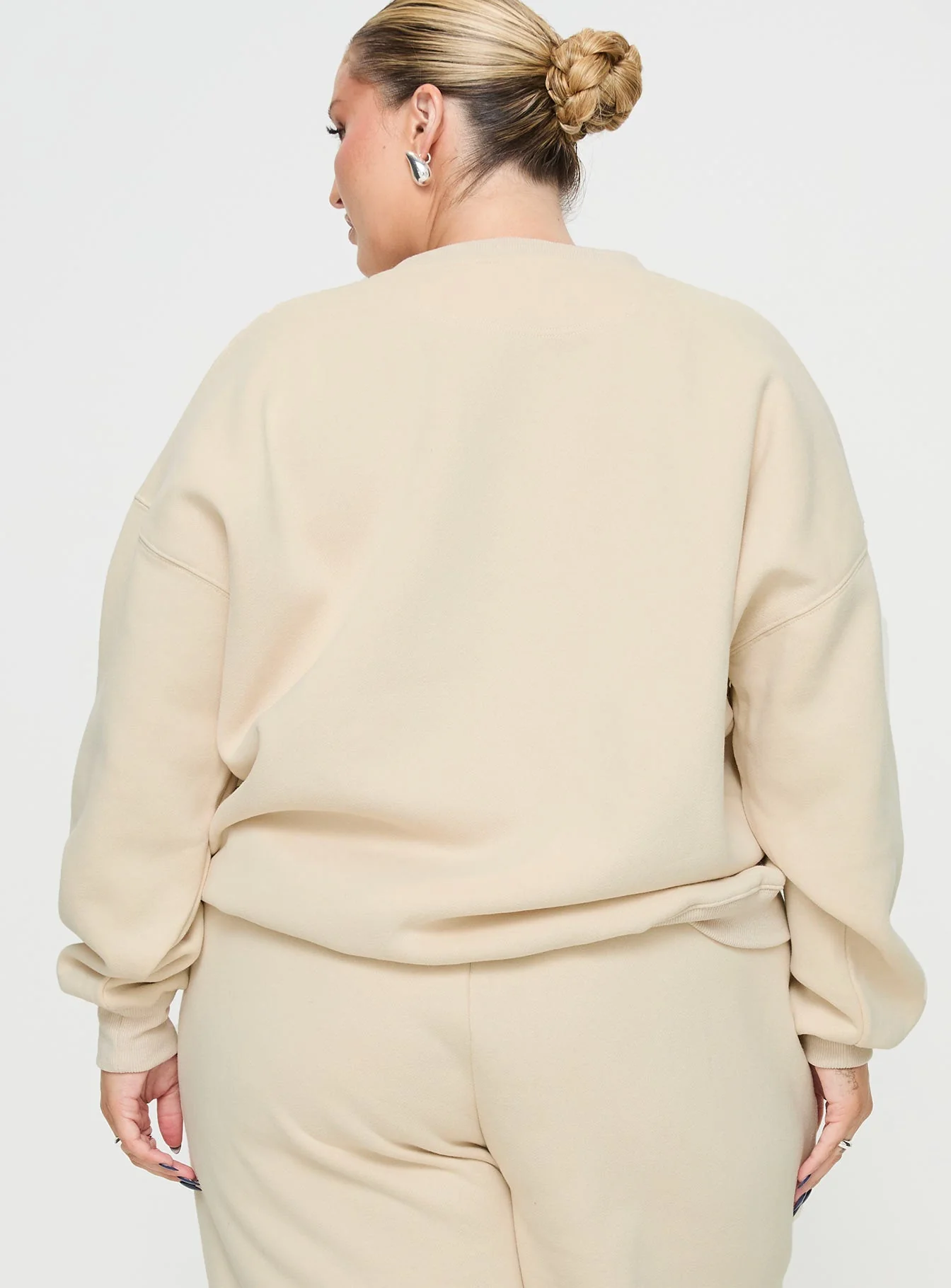 Princess Polly Crew Neck Sweatshirt Block / Cursive Text Stone Curve - Image 5