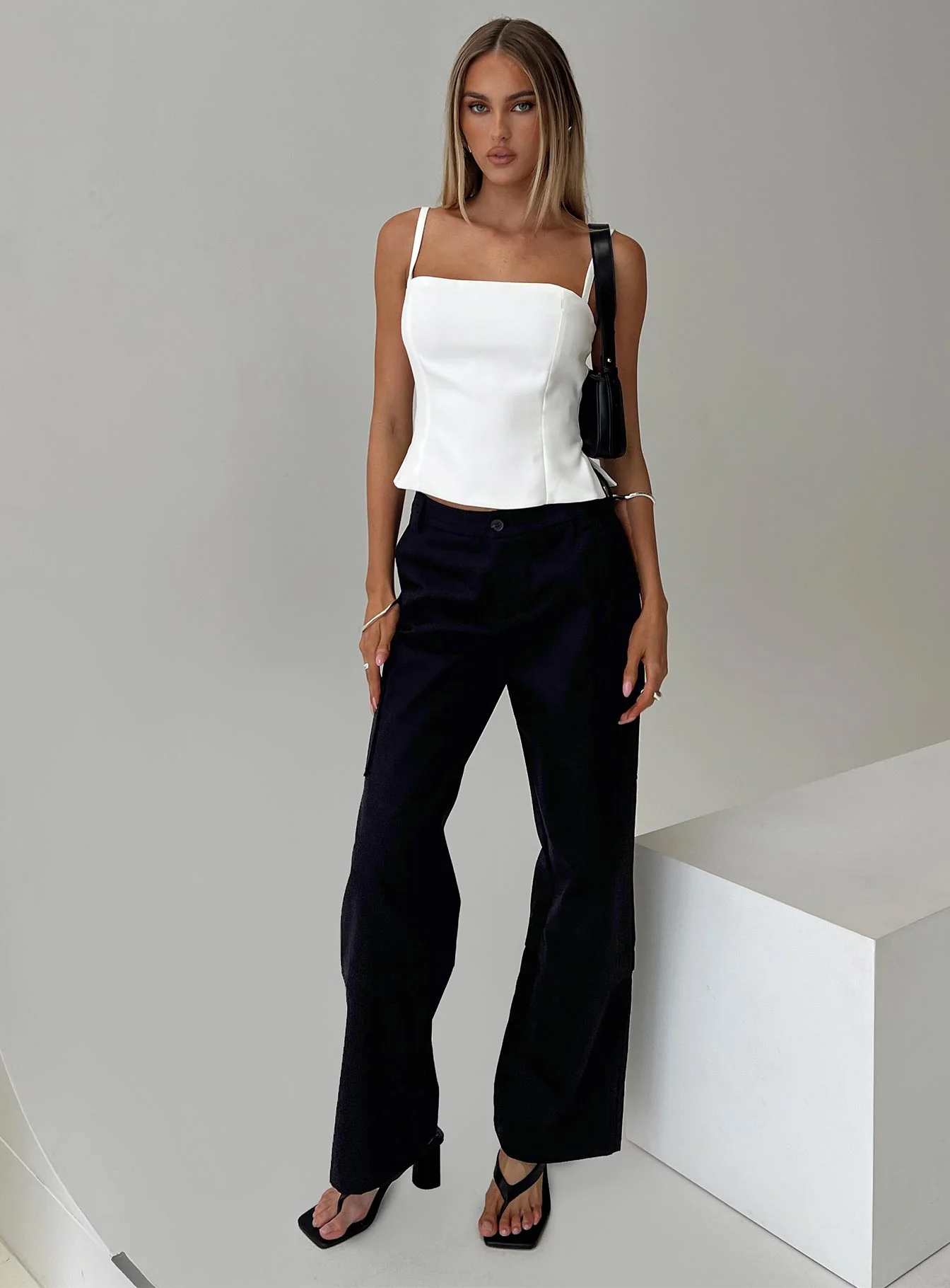 Raider Low Waist Cargo Pant Black - Image 8