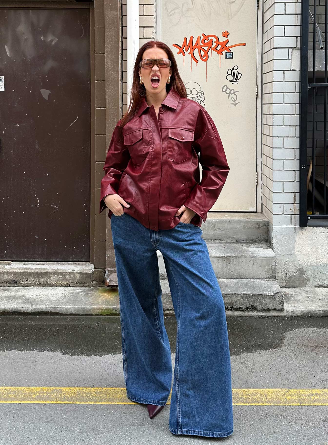 Ramos Low Rise Wide Leg Jeans Mid Blue Wash - Image 5