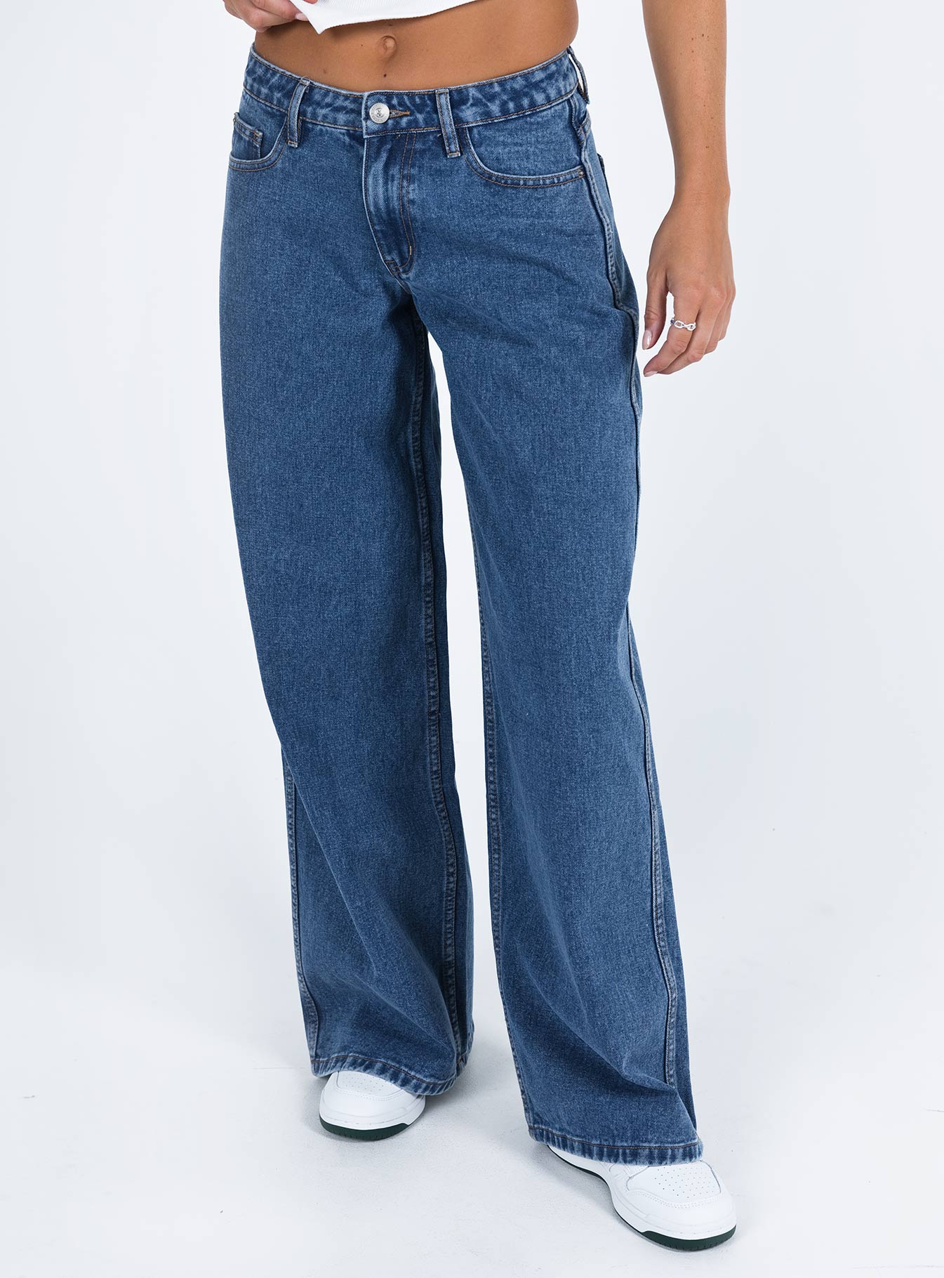 Ramos Low Rise Wide Leg Jeans Mid Blue Wash - Image 7
