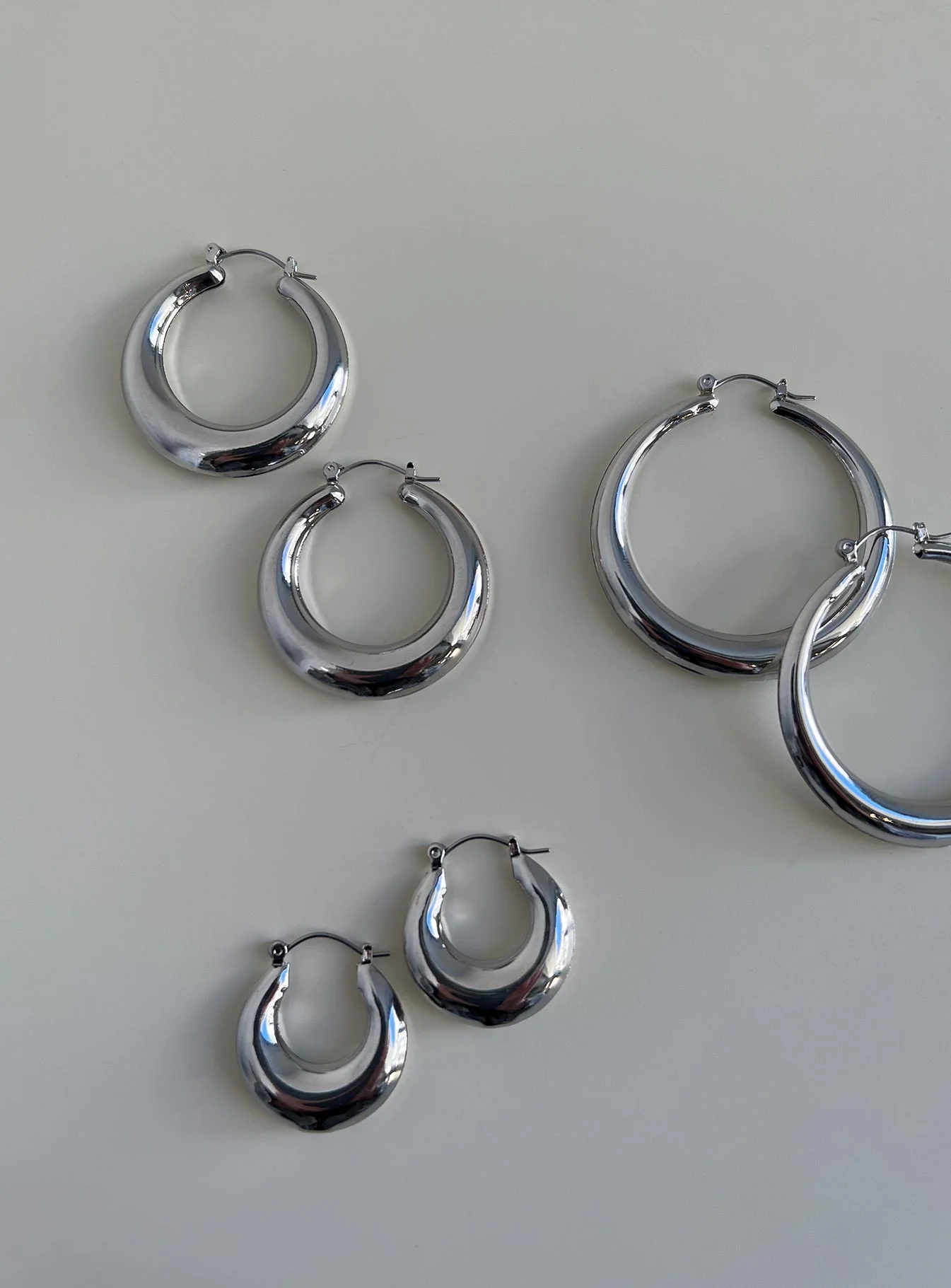True Paradise Earring Set Silver - Image 3