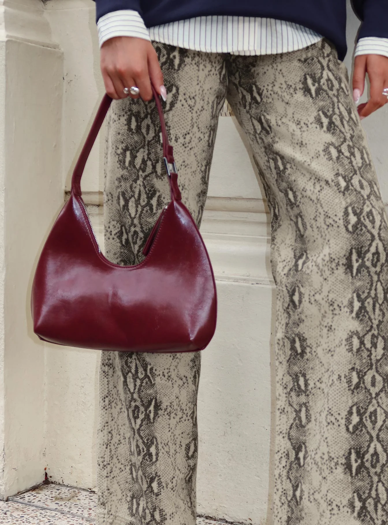 Reeves Bag Burgundy - Image 5