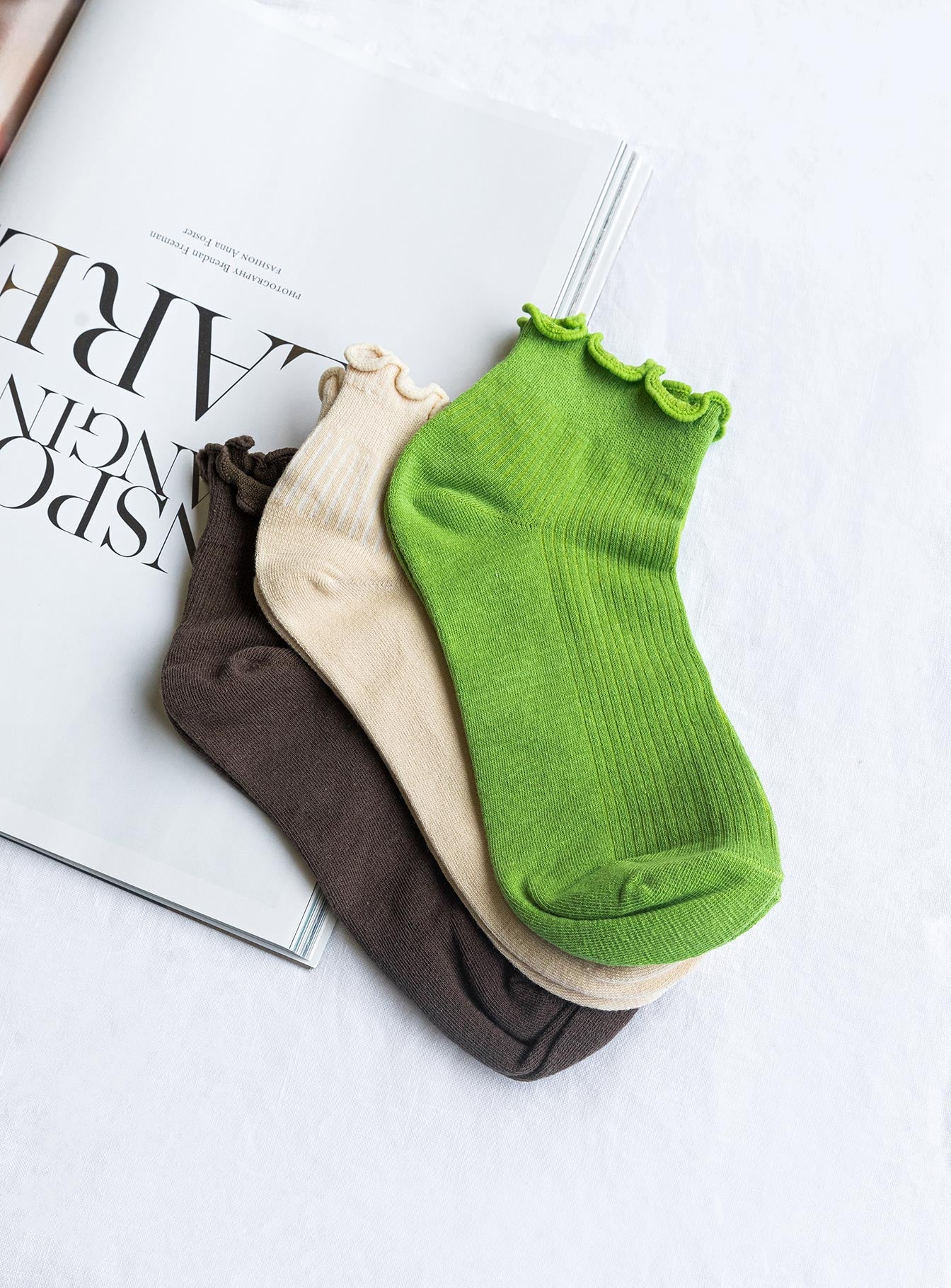 Ribbed Ruffle Socks Cream - Image 3