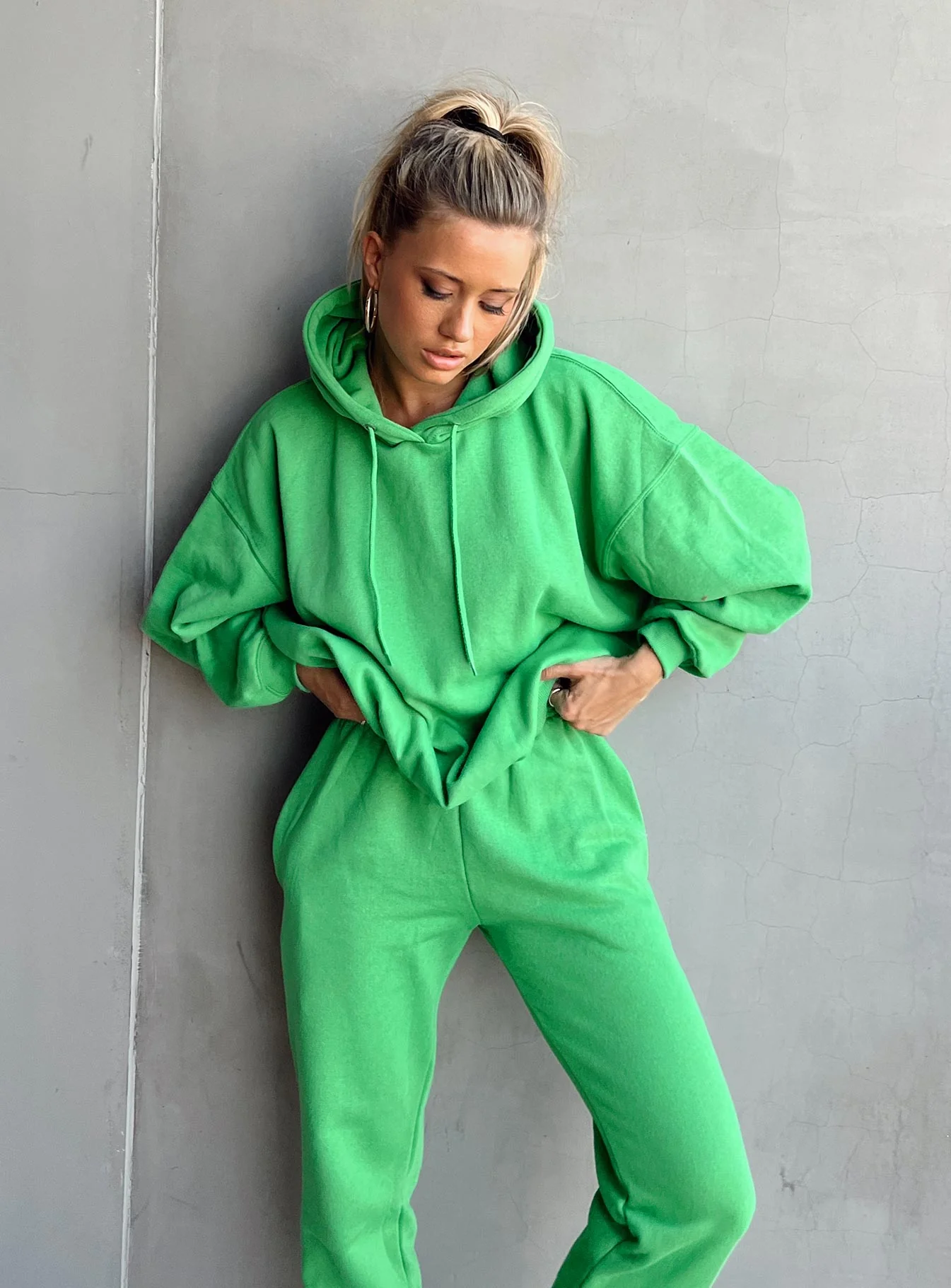 Ritu Oversized Hoodie Green - Image 3