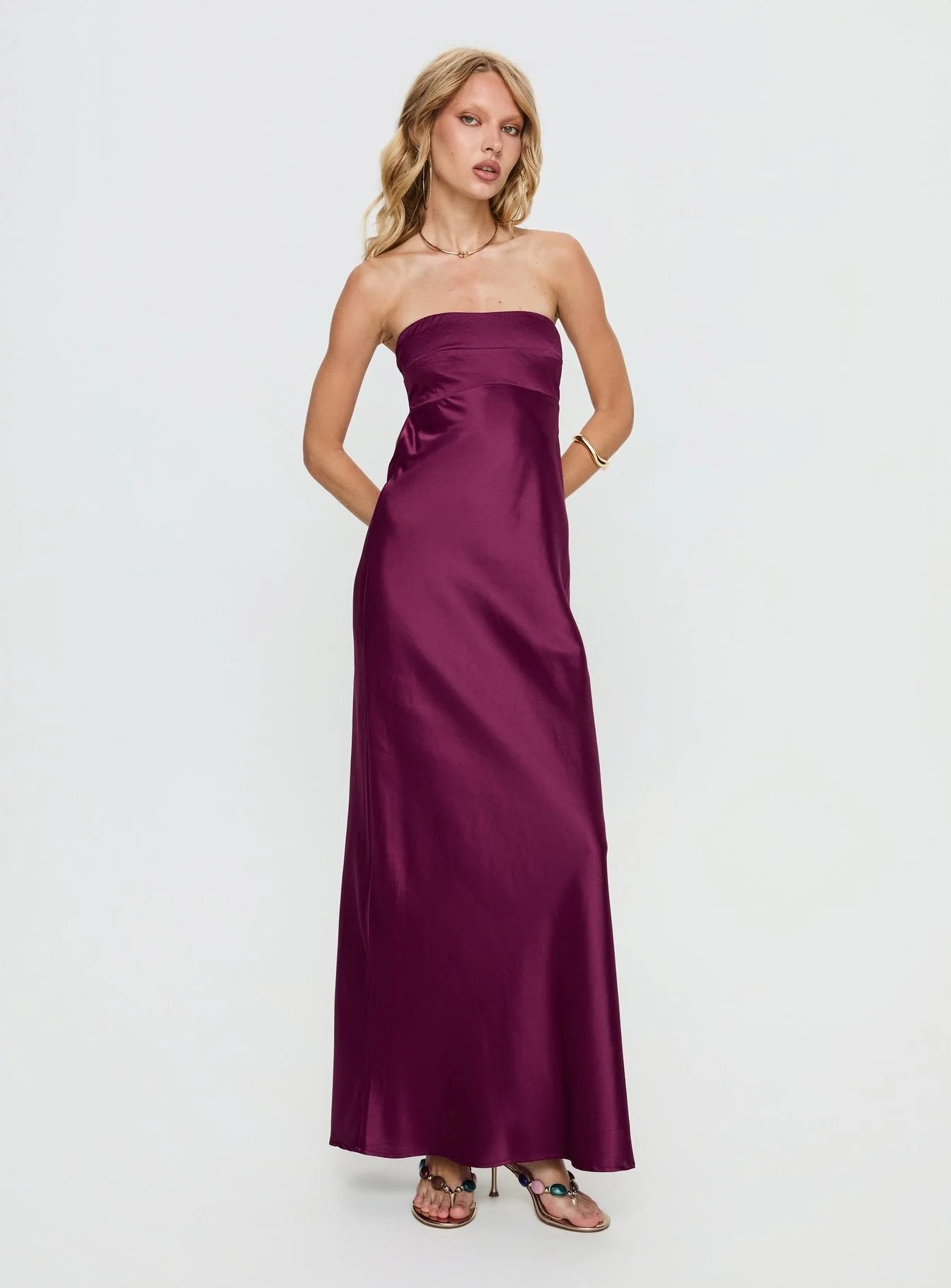 Rozelle Strapless Maxi Dress Currant - Image 2