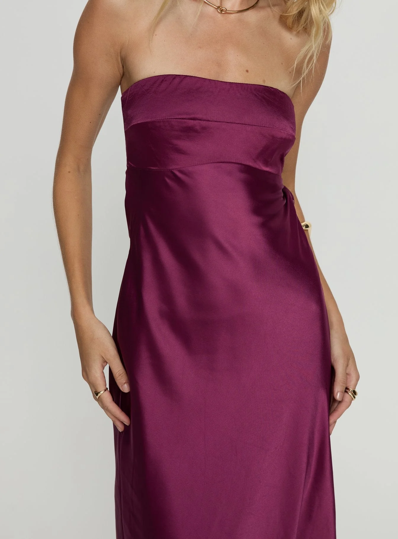 Rozelle Strapless Maxi Dress Currant - Image 5
