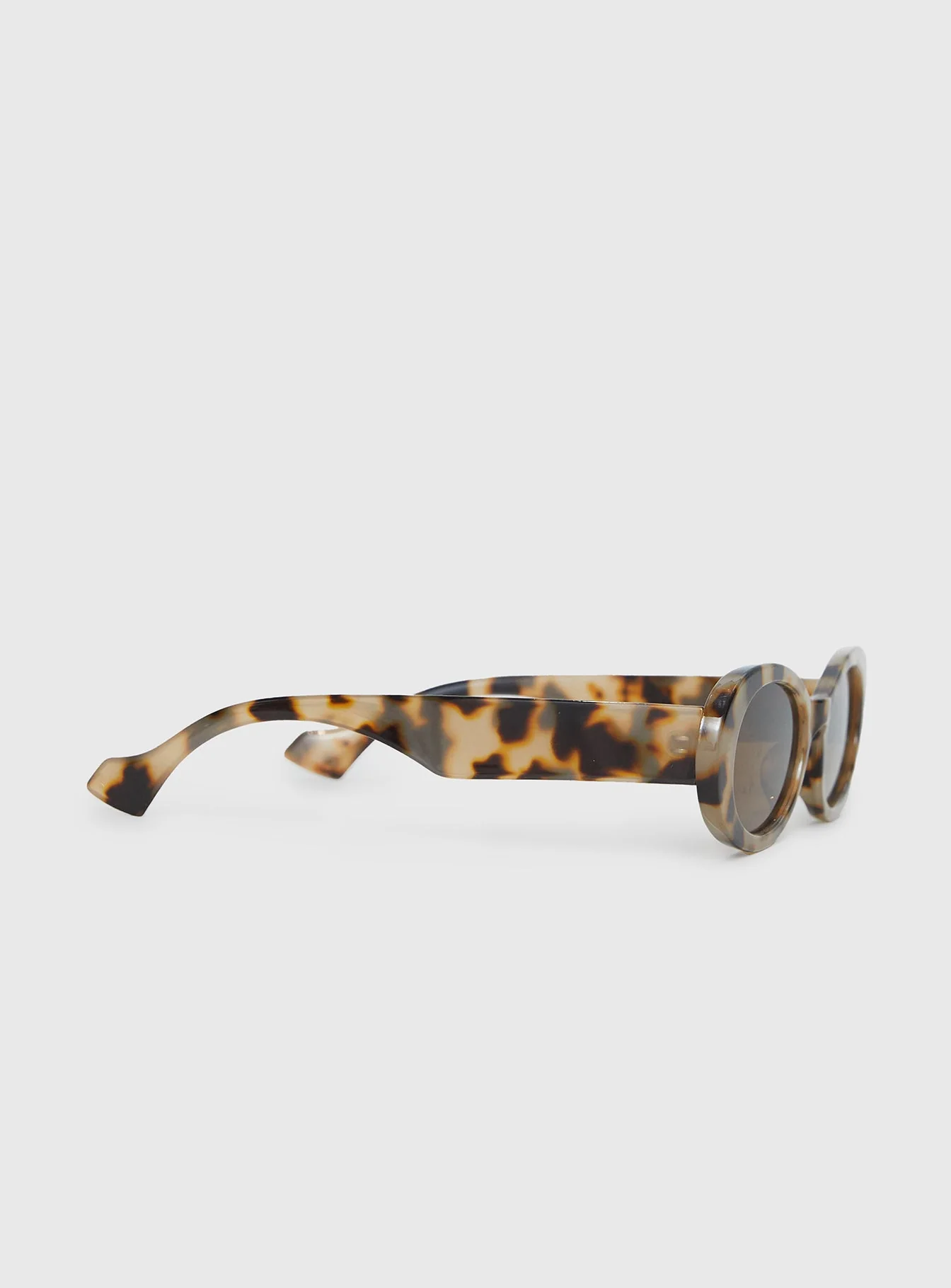 Runaway Baby Oval Sunglasses Tort - Image 3