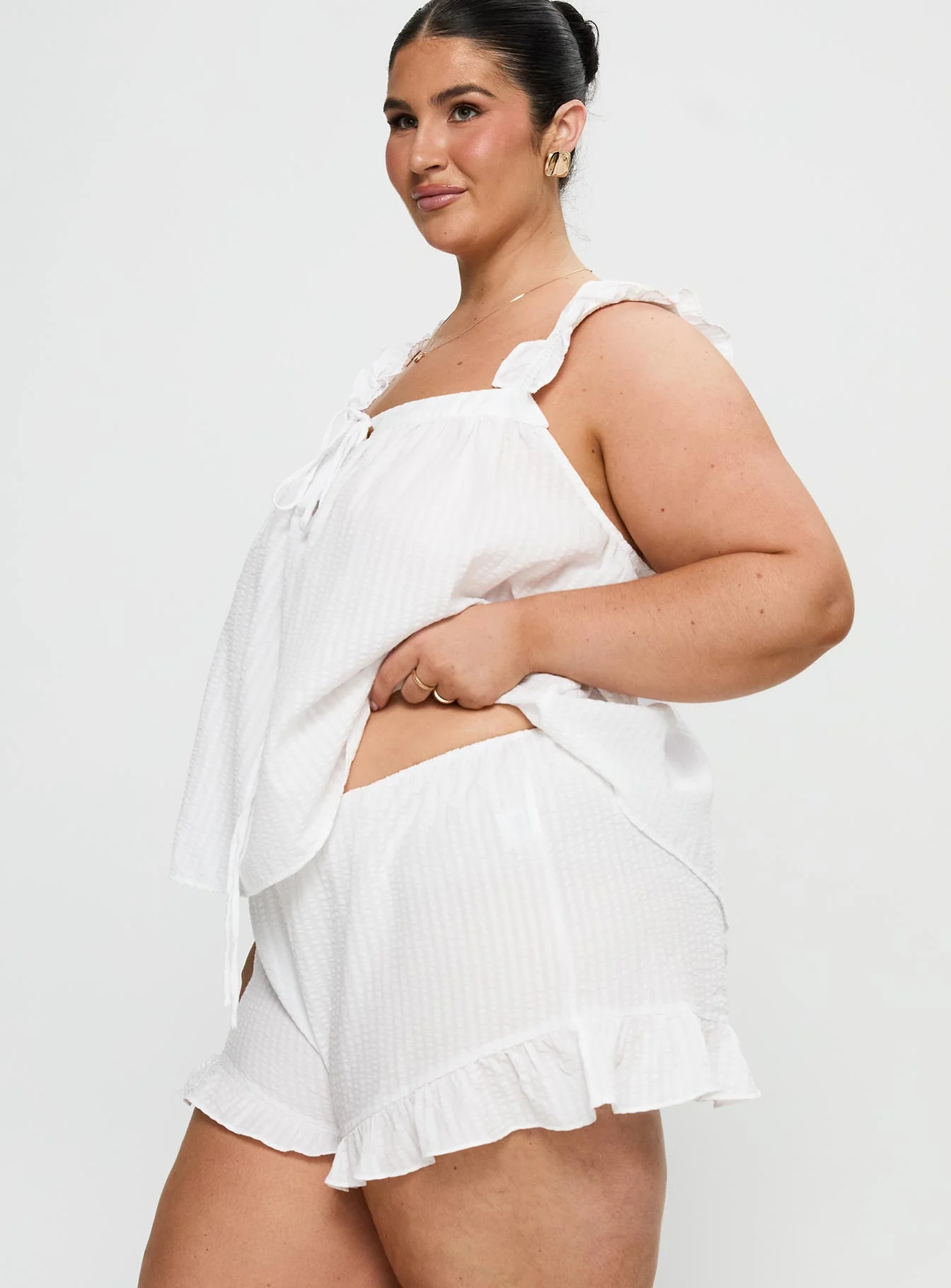 Santabelle Frill Shorts White Curve - Image 4