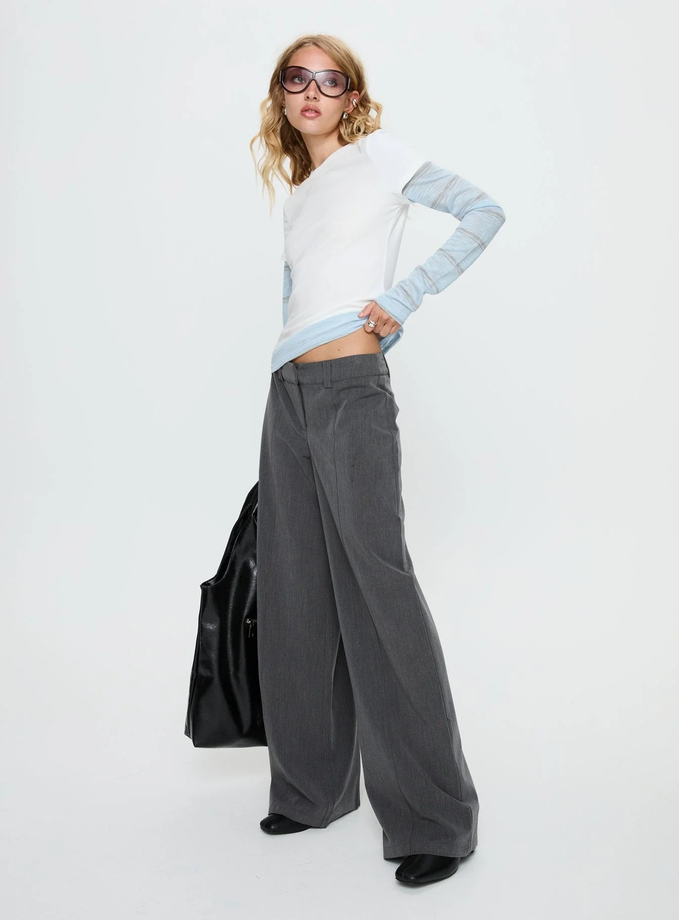 Sarito Low Rise Straight Leg Pants Grey - Image 4