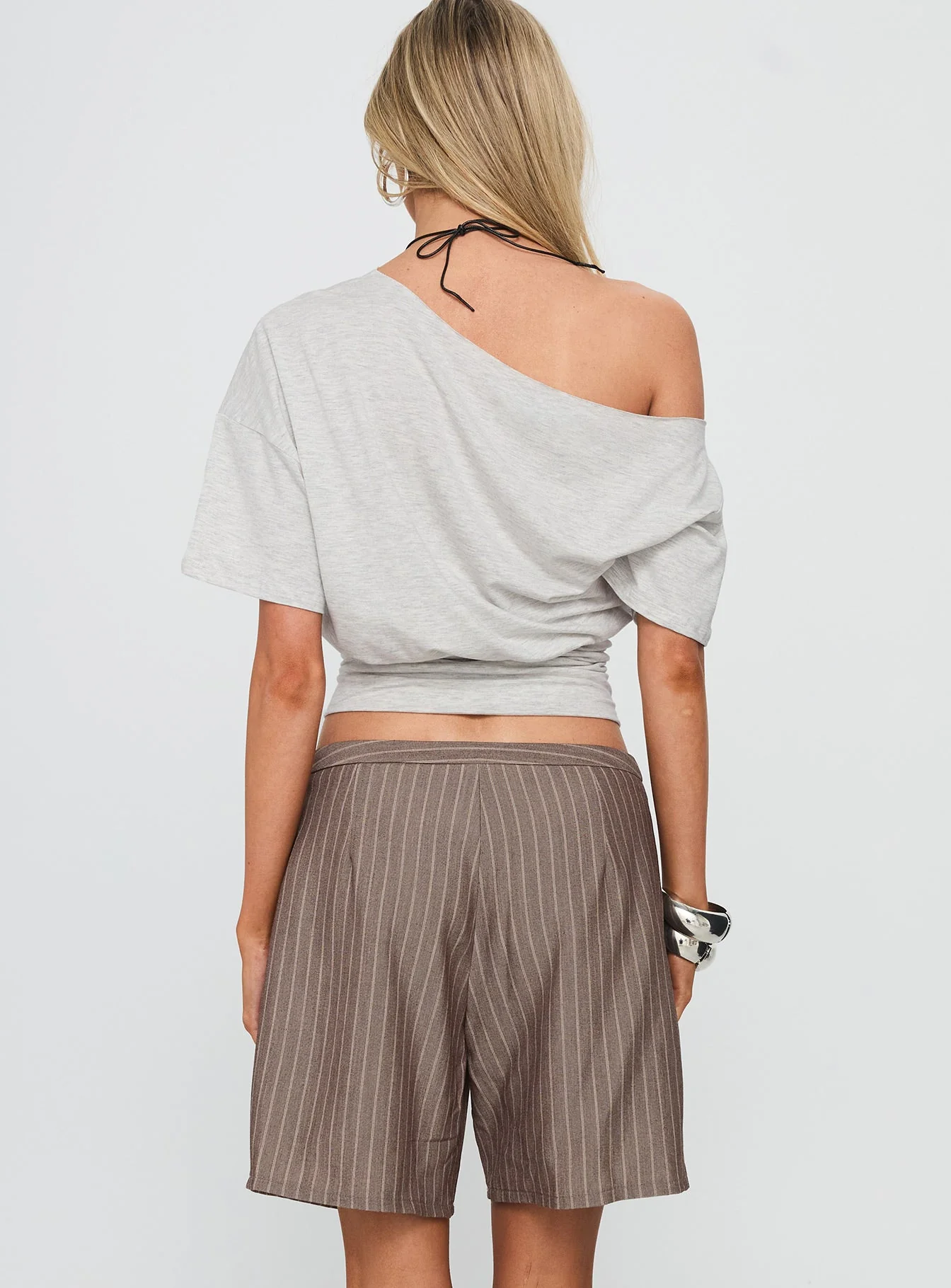 Sarun Short Pinstripe Brown - Image 5