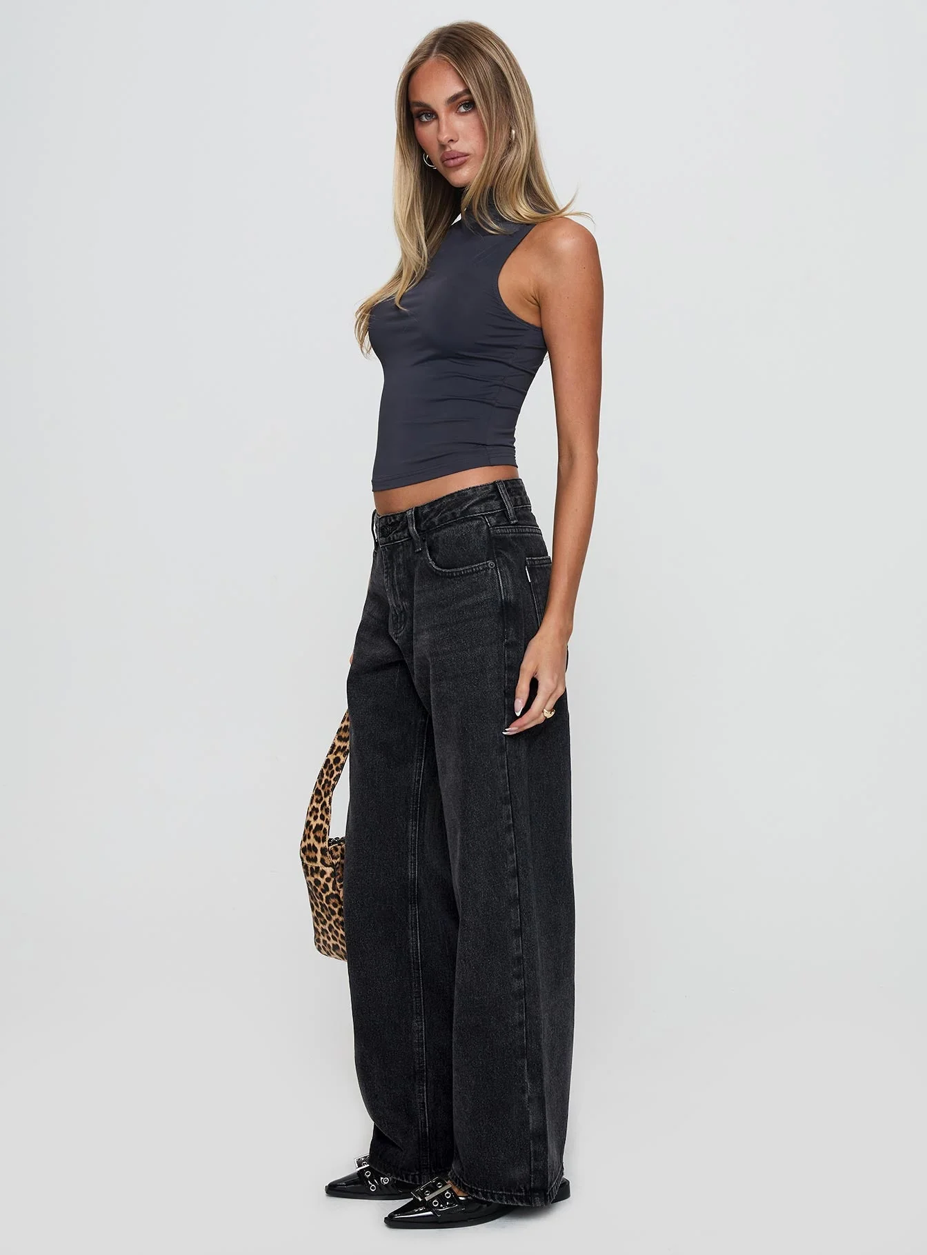 Serenitia Mid Rise Straight Leg Jeans Washed Black Petite - Image 4