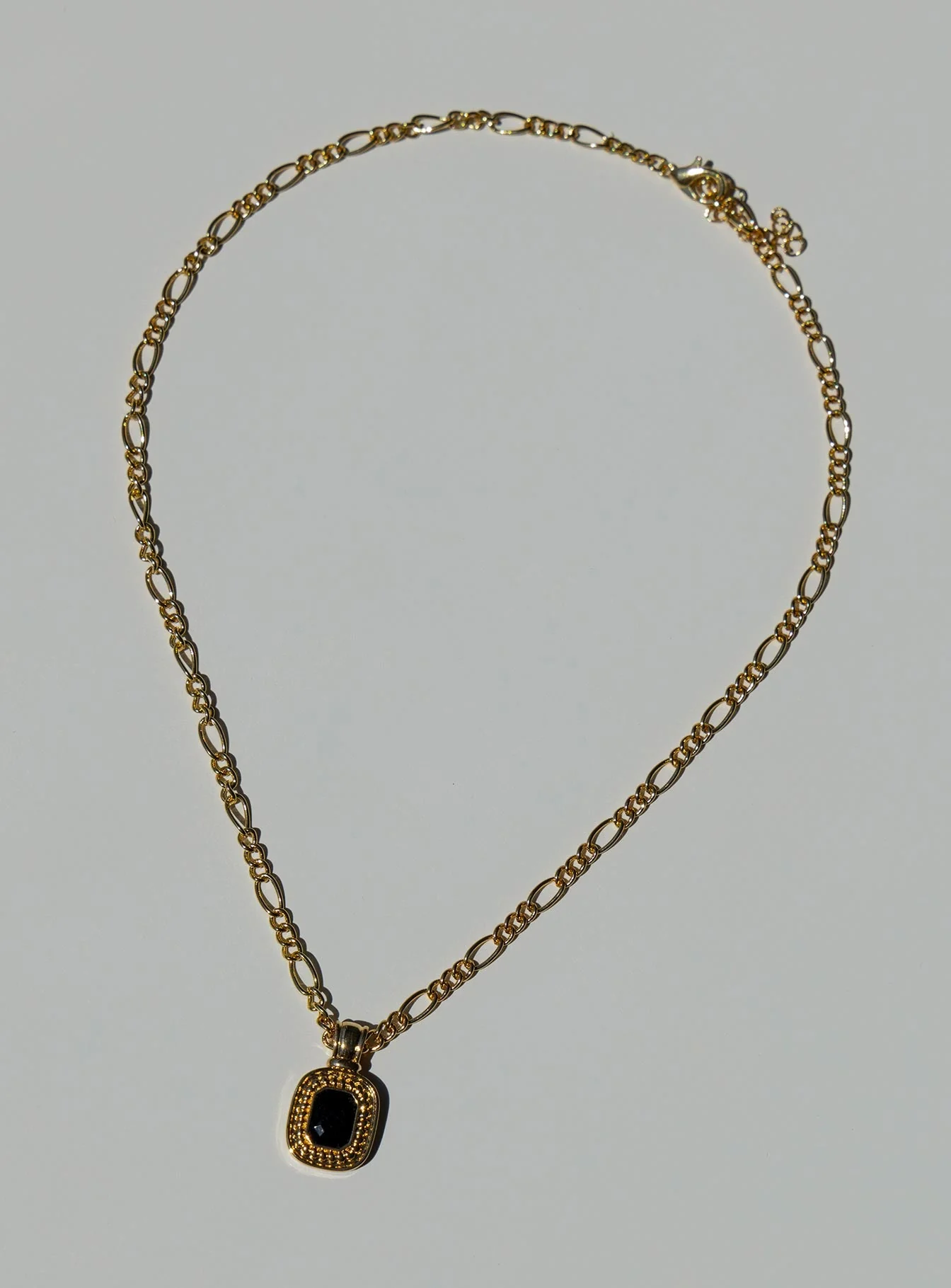 Setton Pendant Necklace Gold / Black - Image 2