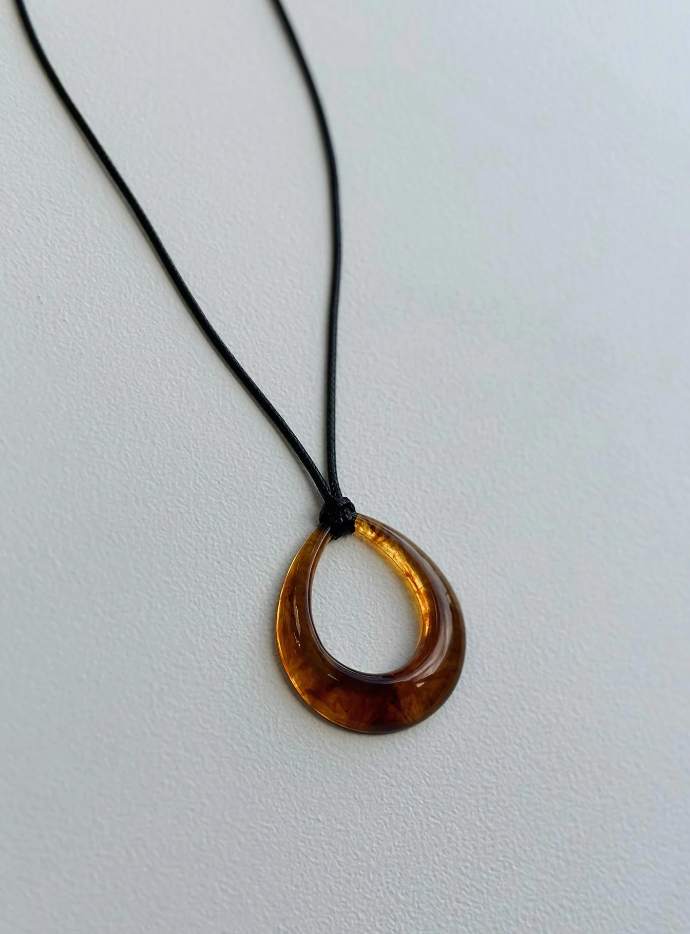 Shaylan Necklace Black - Image 2