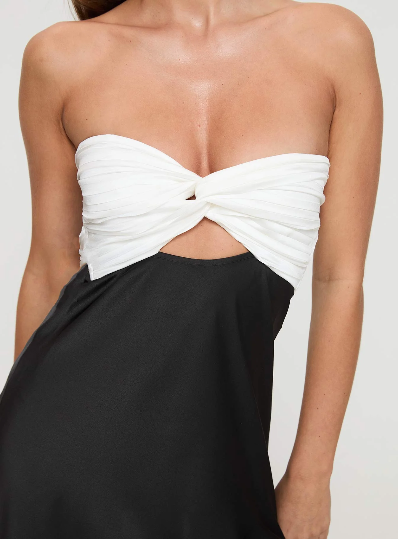Shellie Mini Dress Black / White - Image 6
