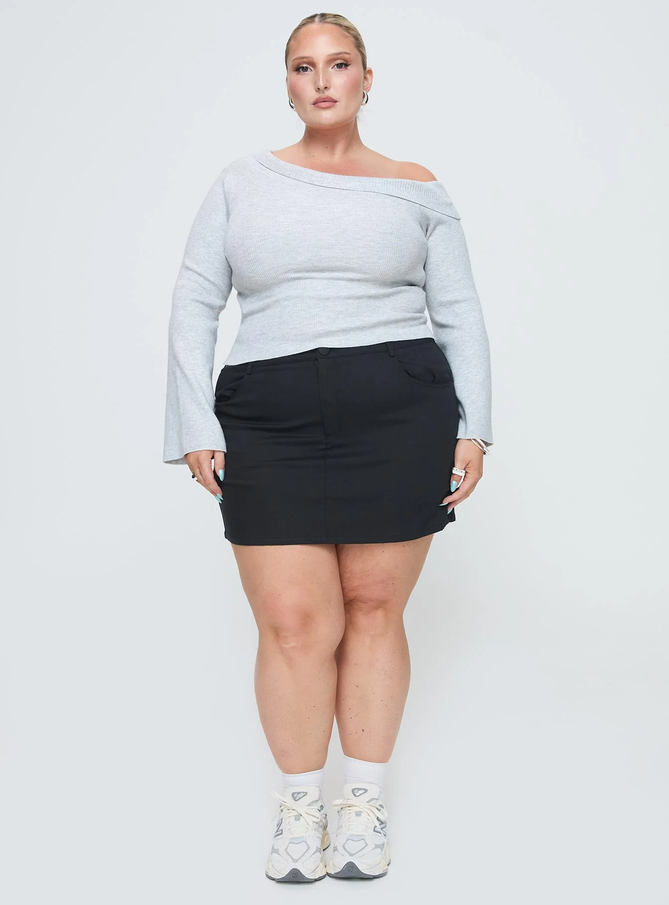 Sina Off The Shoulder Top Grey Curve - Image 11