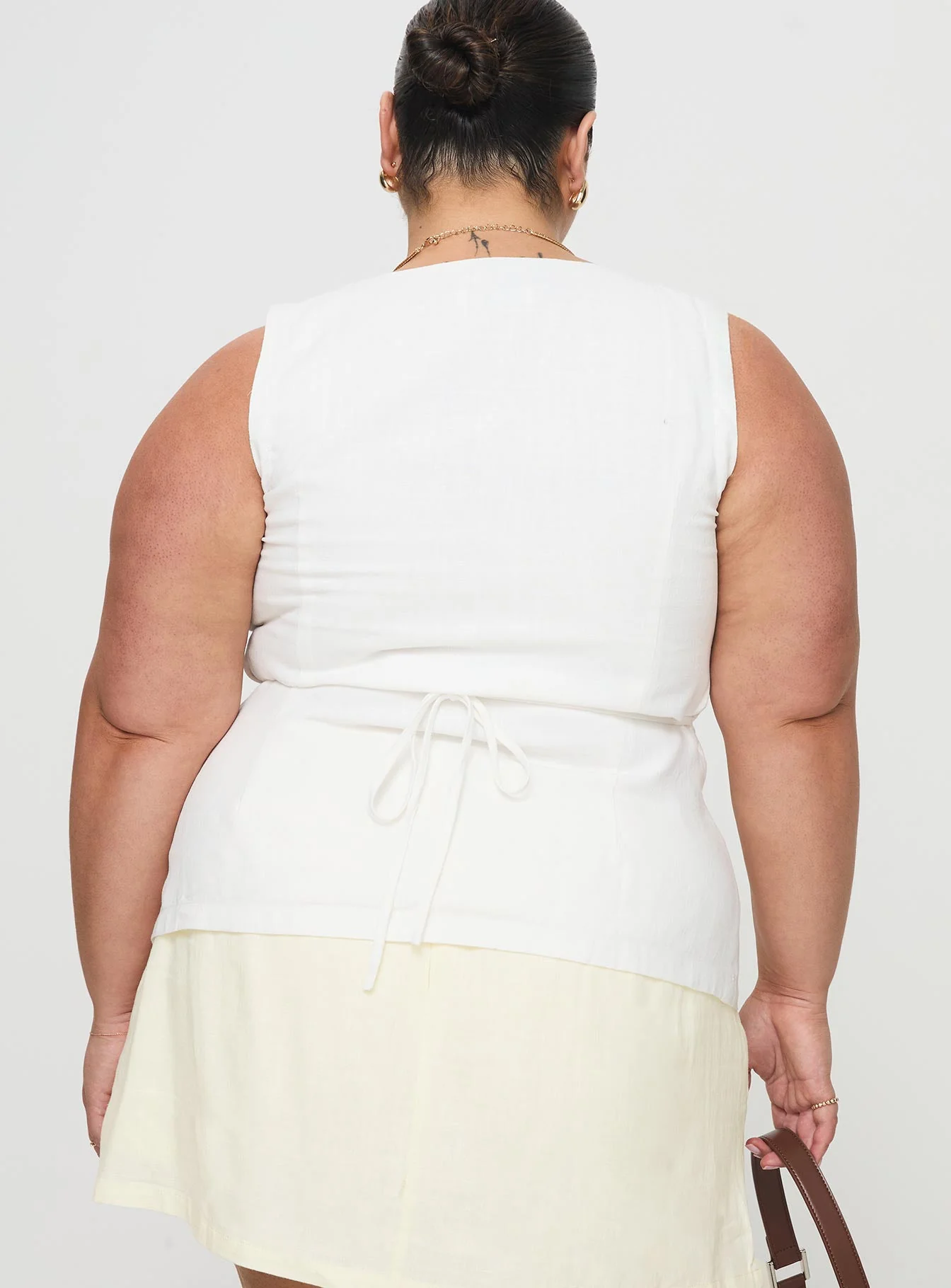 Spirito Vest Top White Curve - Image 5