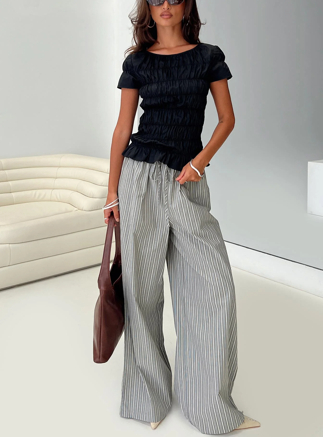 Spoiler Alert Ruched Top Black - Image 8