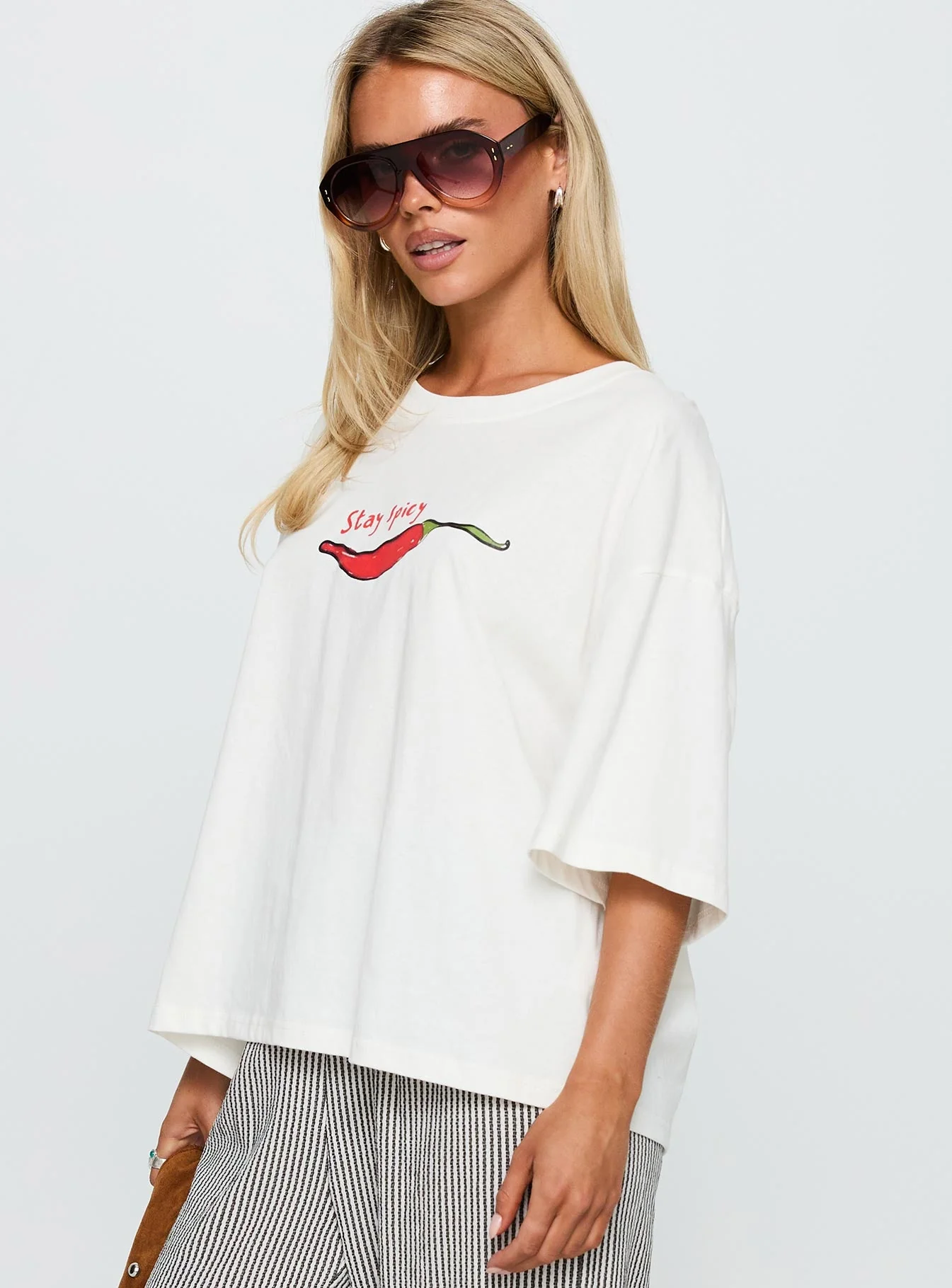 Stay Spicy Graphic Top White - Image 4