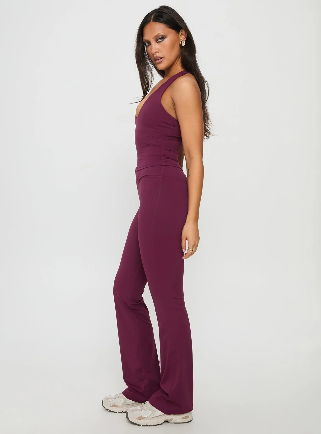 Sunday Session Active Flare Leg Pant Plum - Image 4