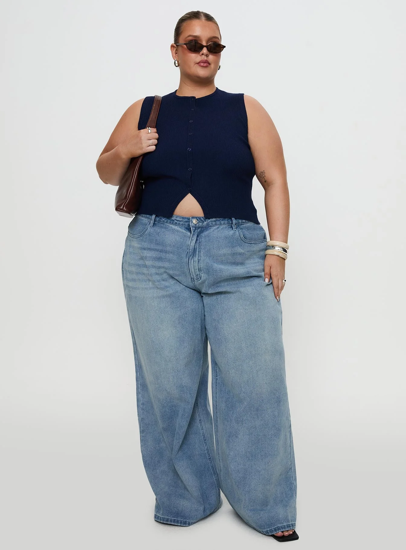 Suzu Sleeveless Knit Top Navy Curve - Image 2