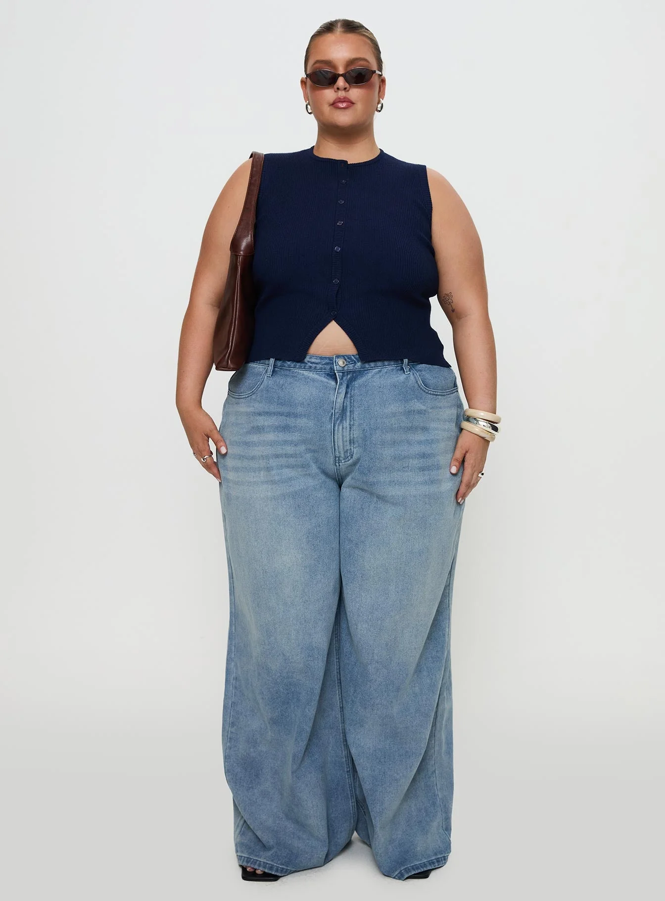 Suzu Sleeveless Knit Top Navy Curve - Image 6