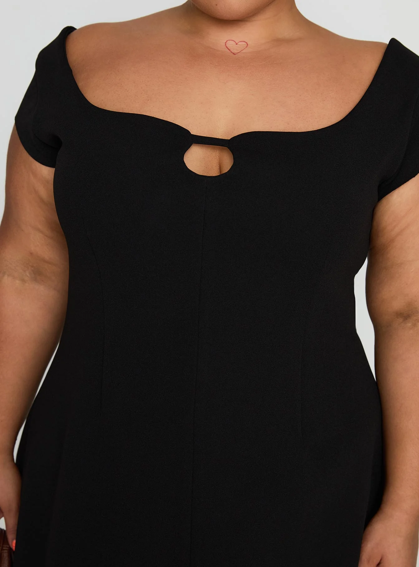 Sylvette Mini Dress Black Curve - Image 6