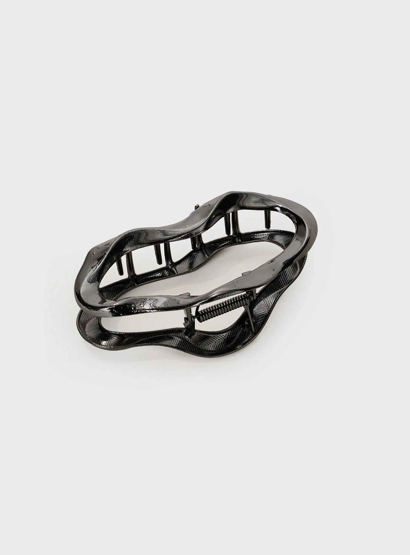 Take It Off Hair Clip Black - Image 4