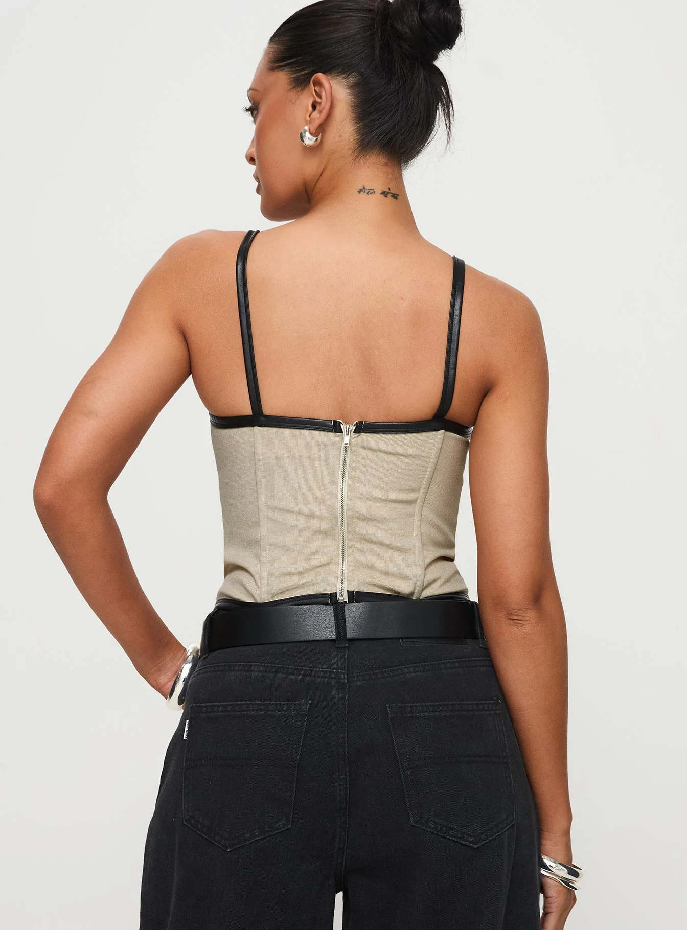 Thalorien Top Beige - Image 5