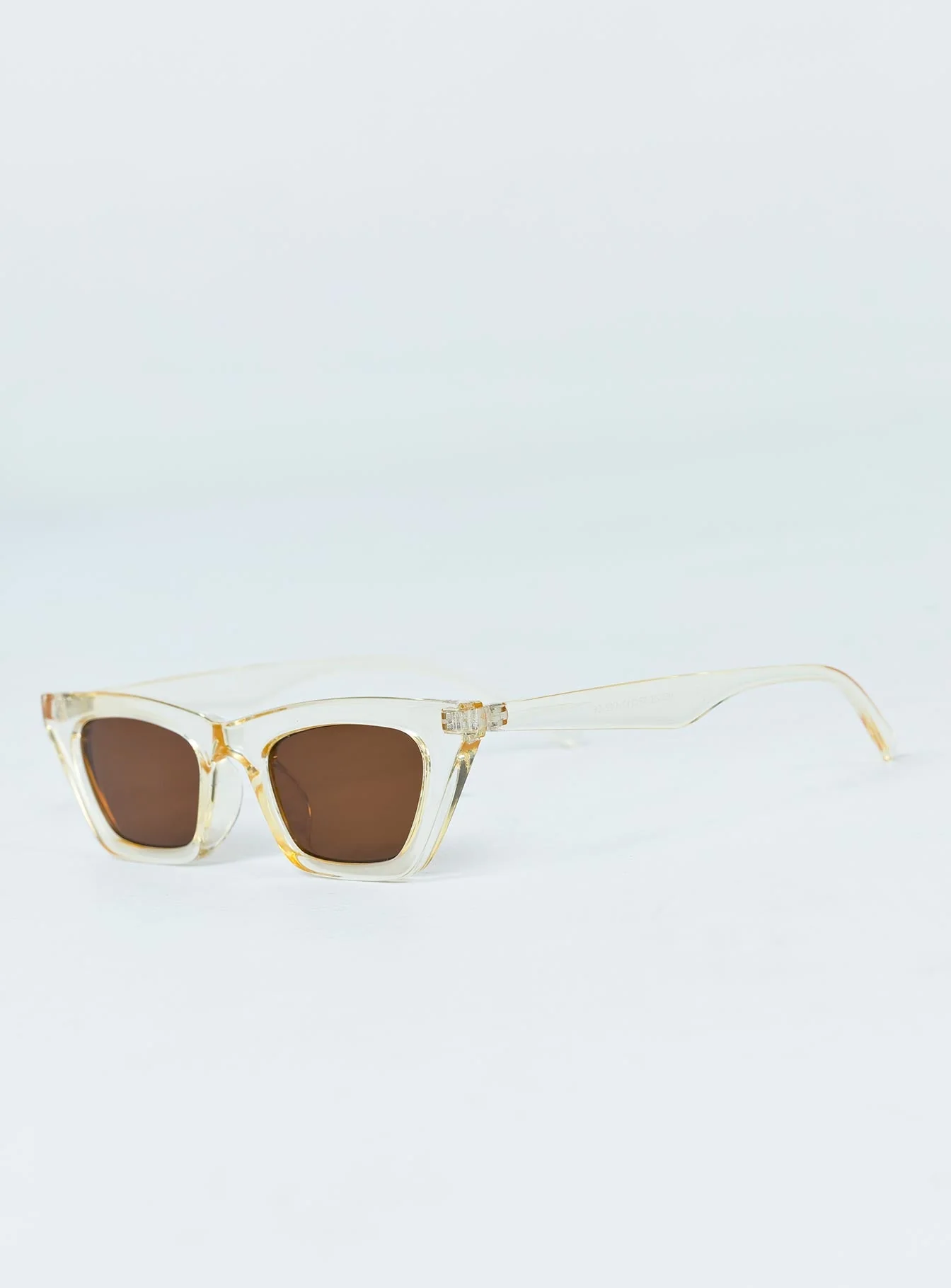 The Octavia Sunglasses Clear - Image 5