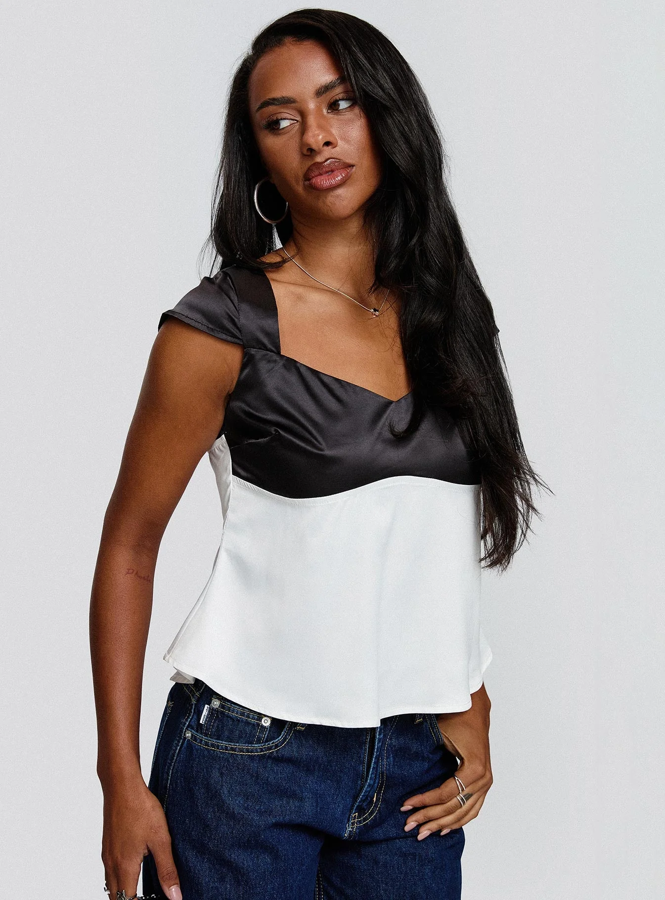 Think About It Cap Sleeve Top Black / White - Image 8