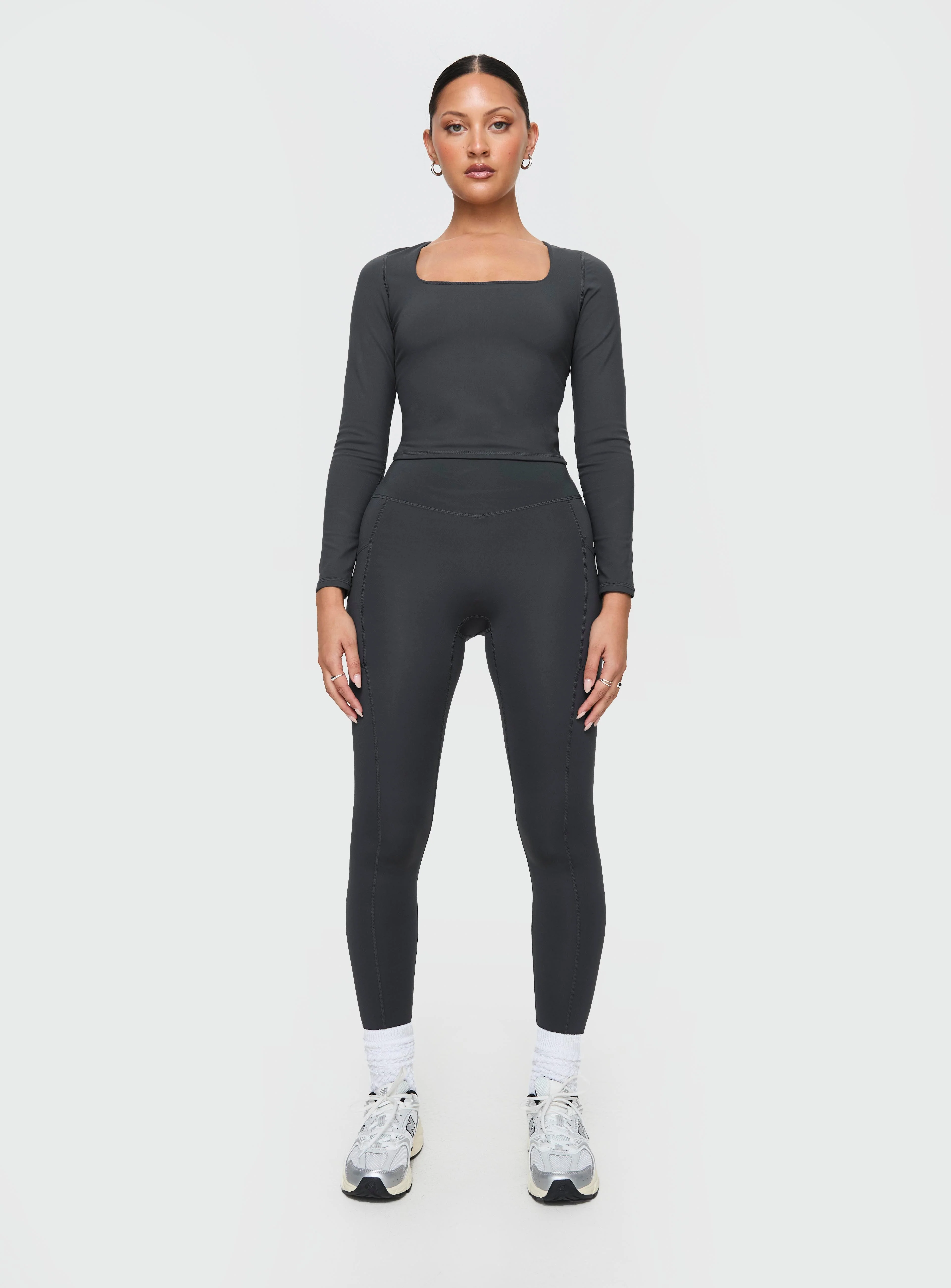 Thriving Activewear Top Grey - Image 11