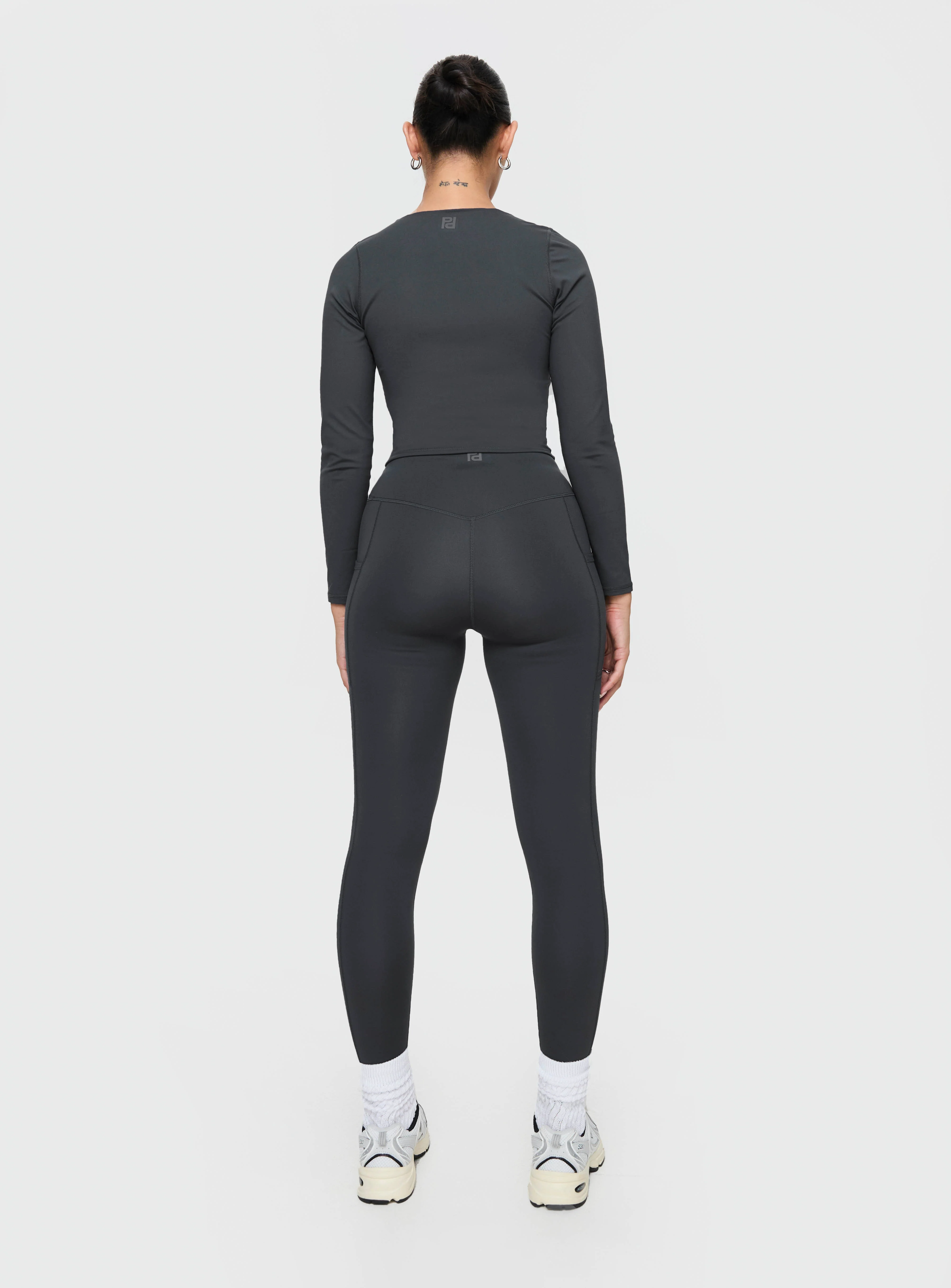 Thriving Activewear Top Grey - Image 12