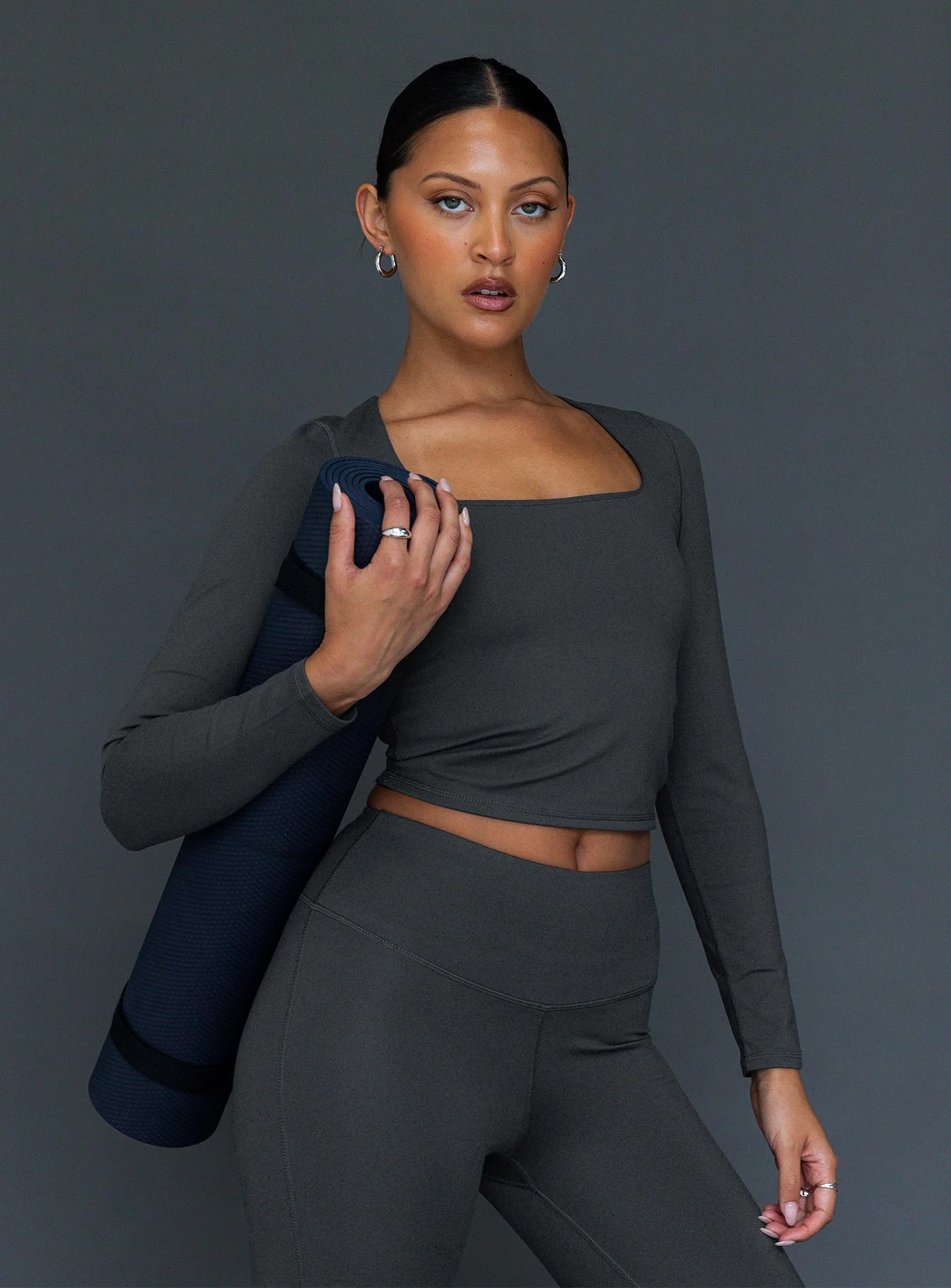 Thriving Activewear Top Grey - Image 3