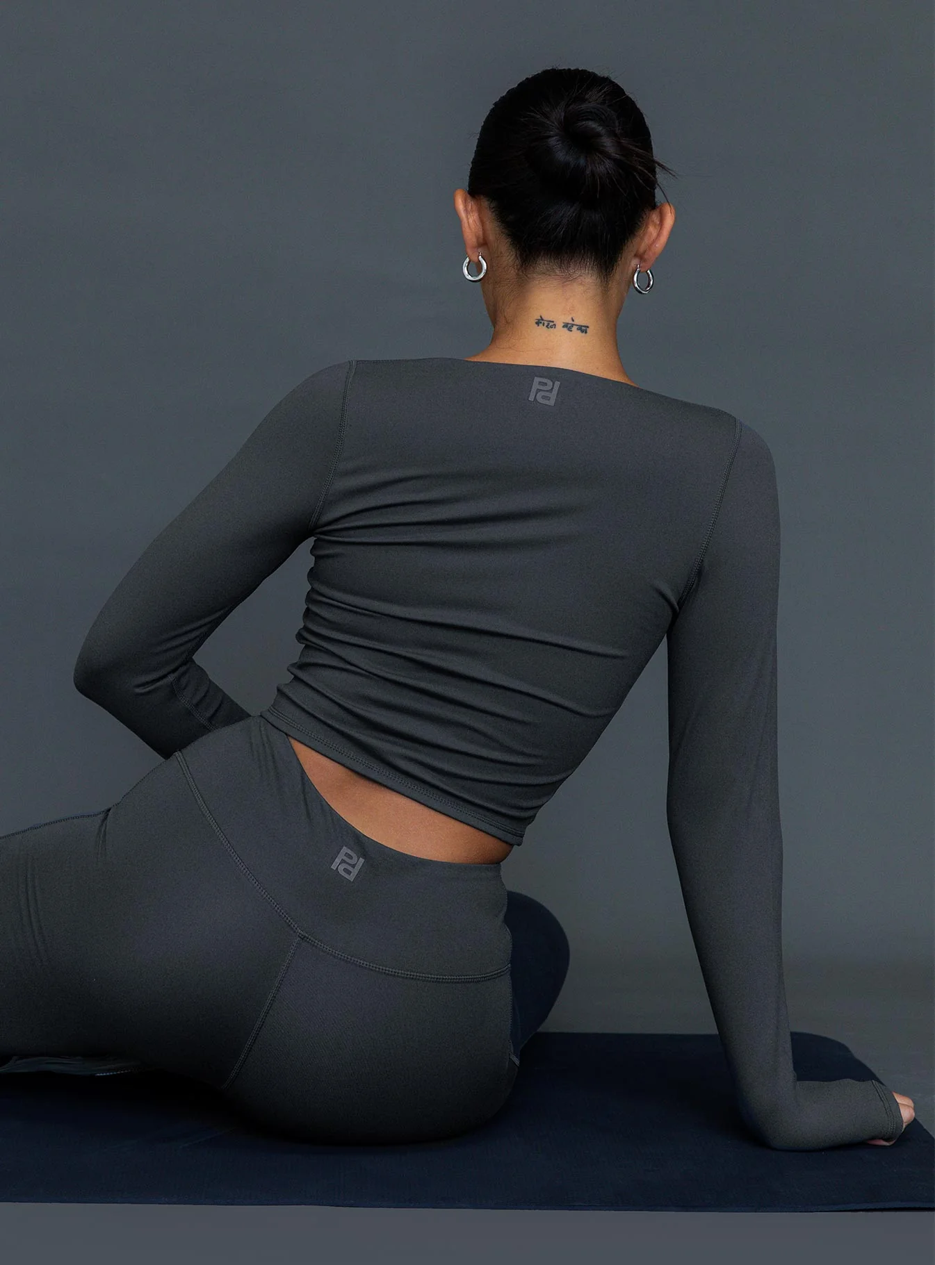 Thriving Activewear Top Grey - Image 6