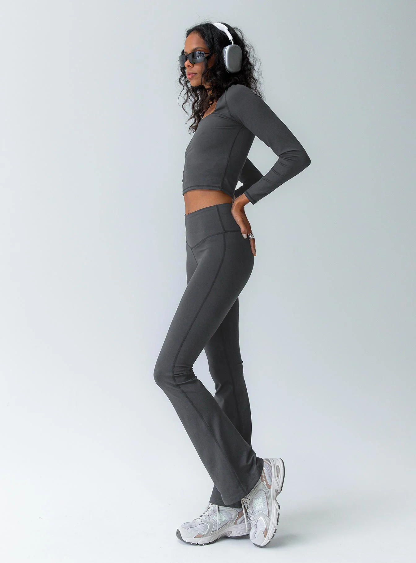 Thriving Activewear Top Grey - Image 9