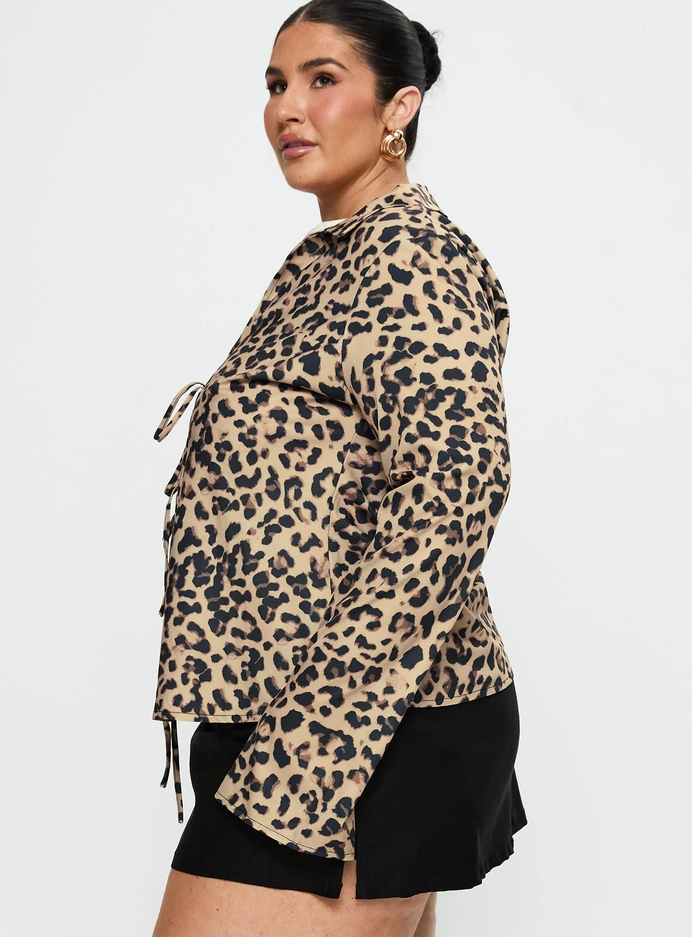 Toriah Long Sleeve Tie Up Top Leopard Curve - Image 4