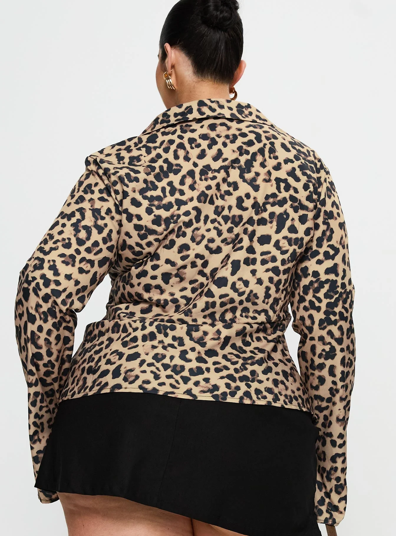 Toriah Long Sleeve Tie Up Top Leopard Curve - Image 5