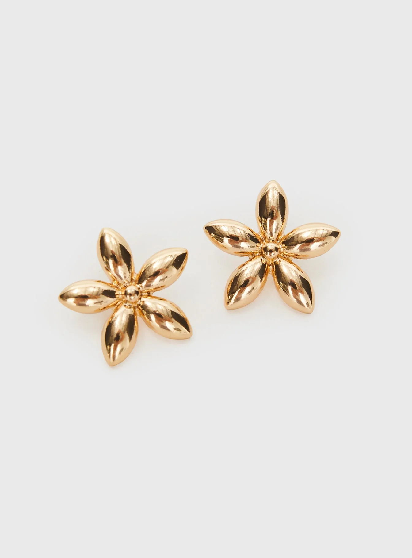 Torquil Earrings Gold - Image 2