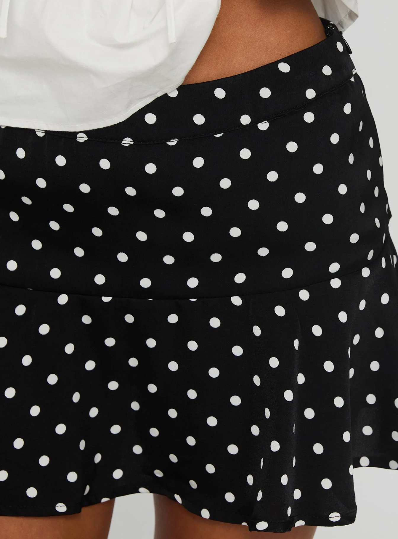 Vanish Mini Skort Black Polka - Image 6