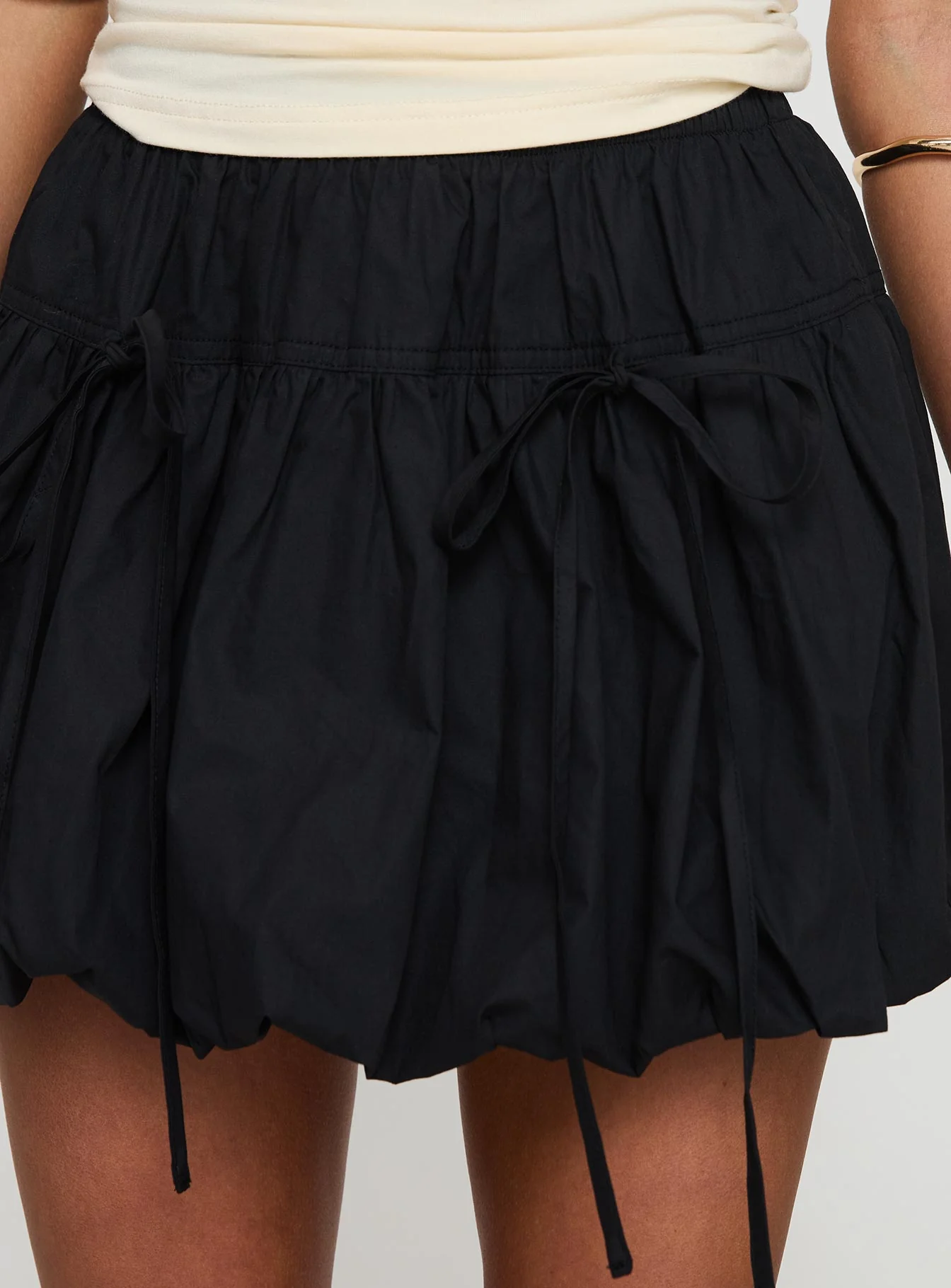 Vannes Bubble Hem Mini Skirt Black - Image 6