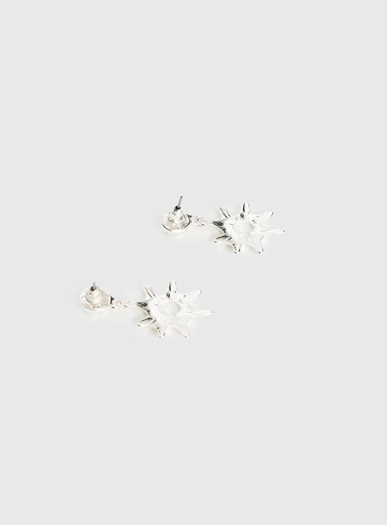 Vaylen Earrings Silver - Image 4