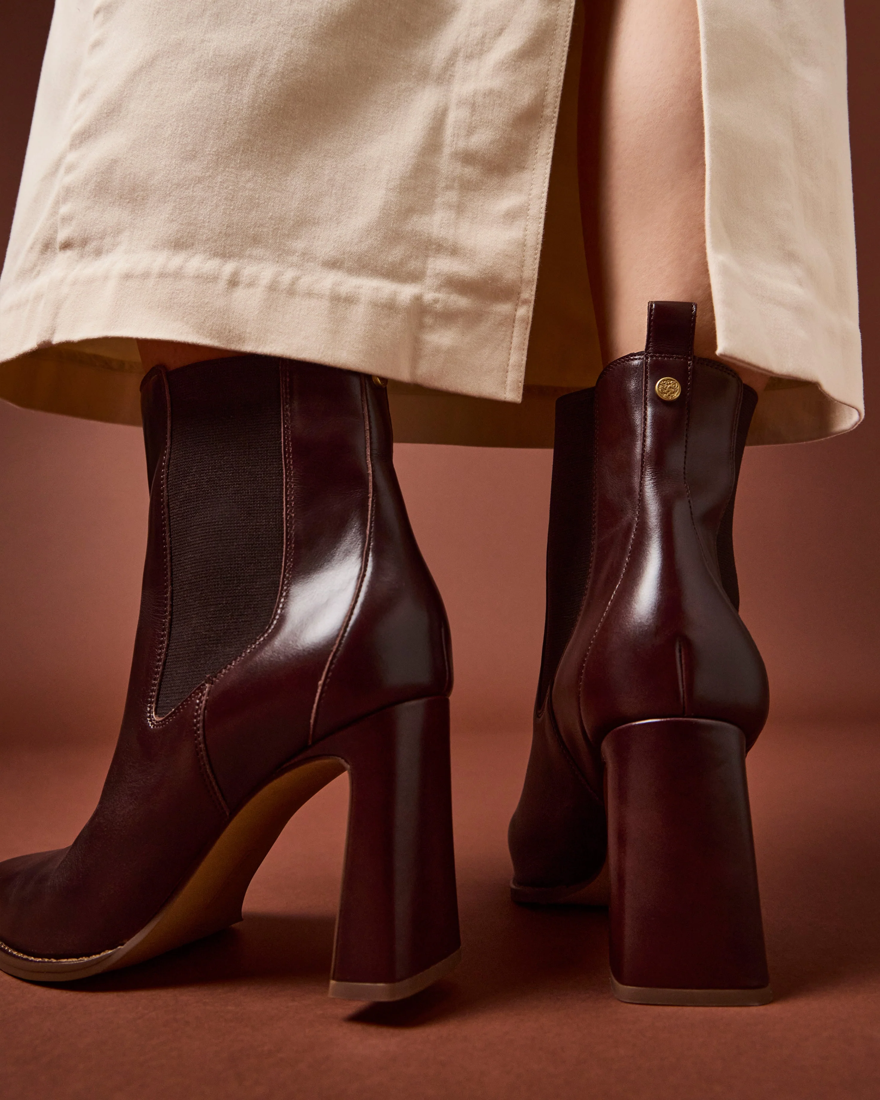 Dylan Chelsea Ankle Boot - Image 9