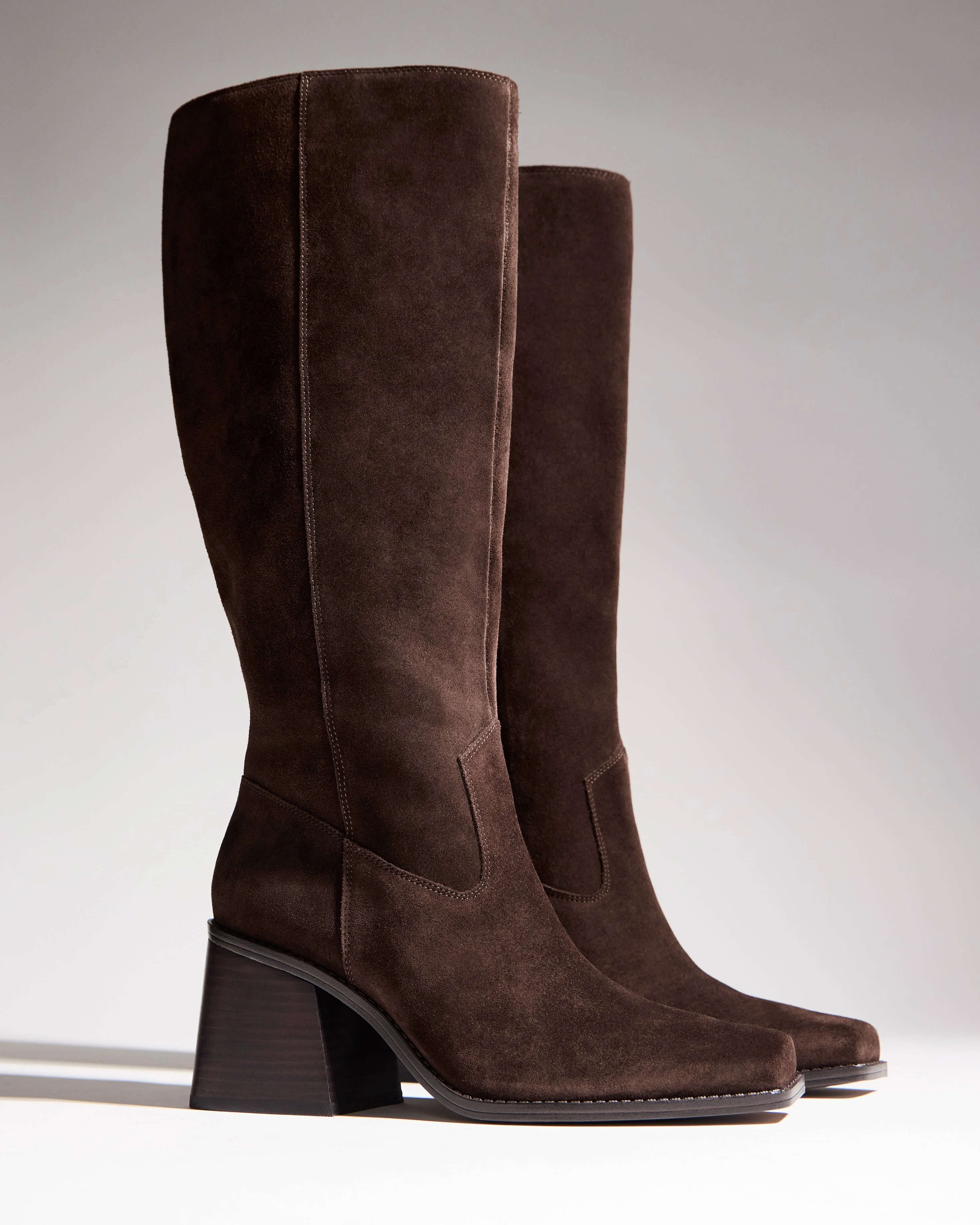 Sangeti Narrow Calf Boot - Image 2
