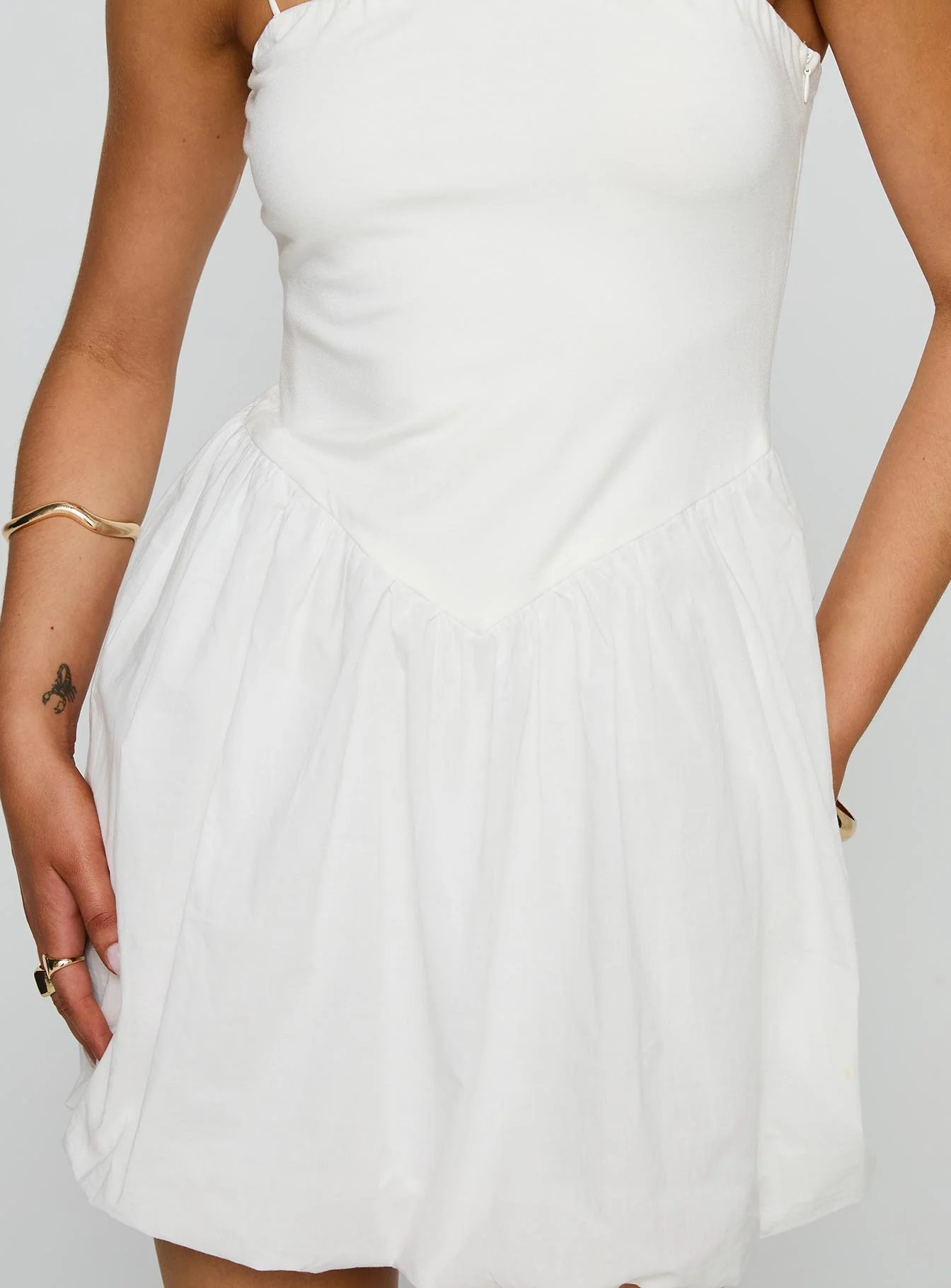 Vista Amora Bubble Hem Mini Dress White - Image 6