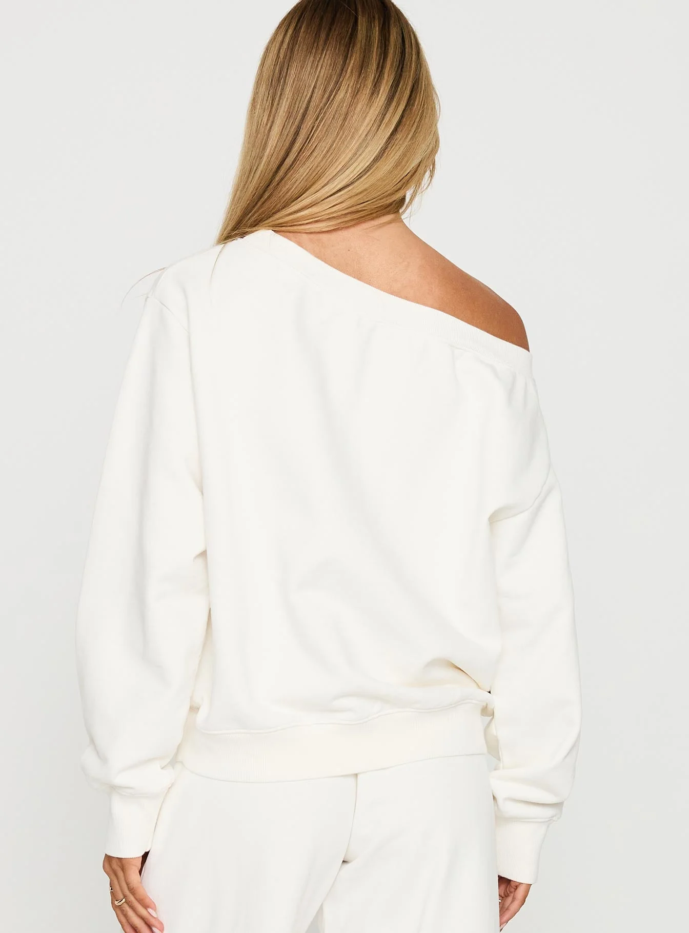 Wellness Off The Shoulder Jumper Washed White - Image 5