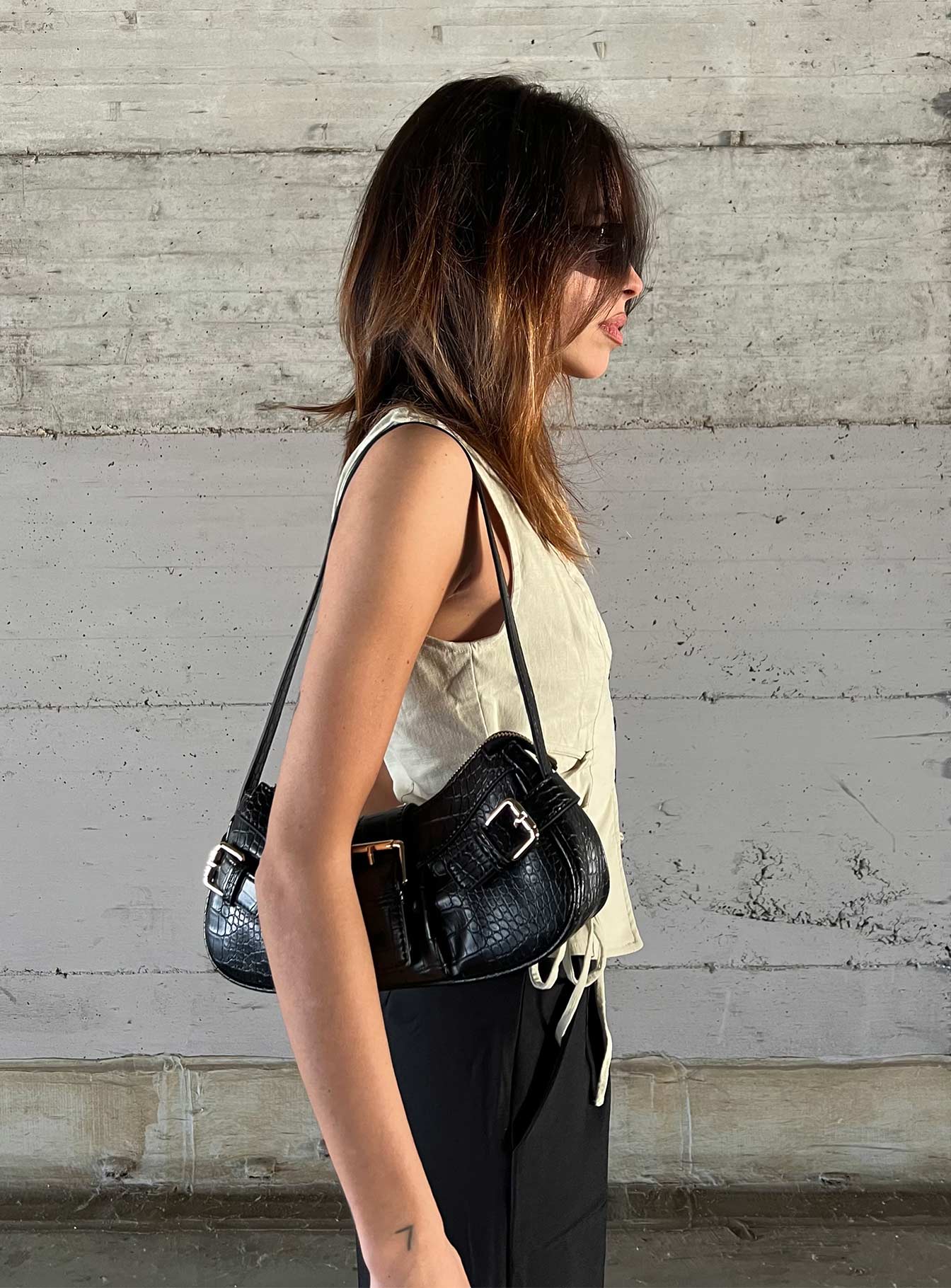 Westaway Shoulder Bag Black - Image 10