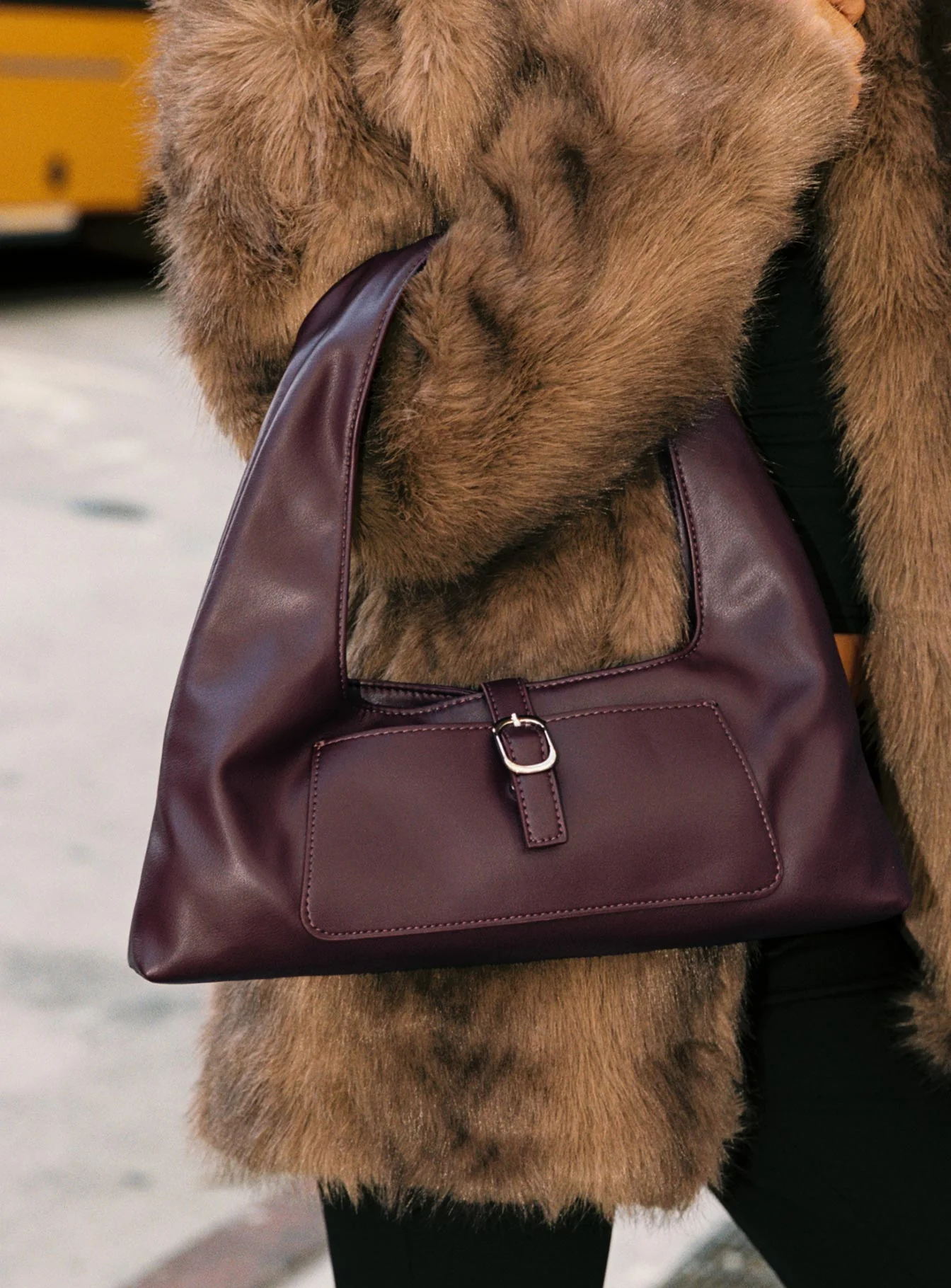 Who Told You Shoulder Bag Red - Image 6