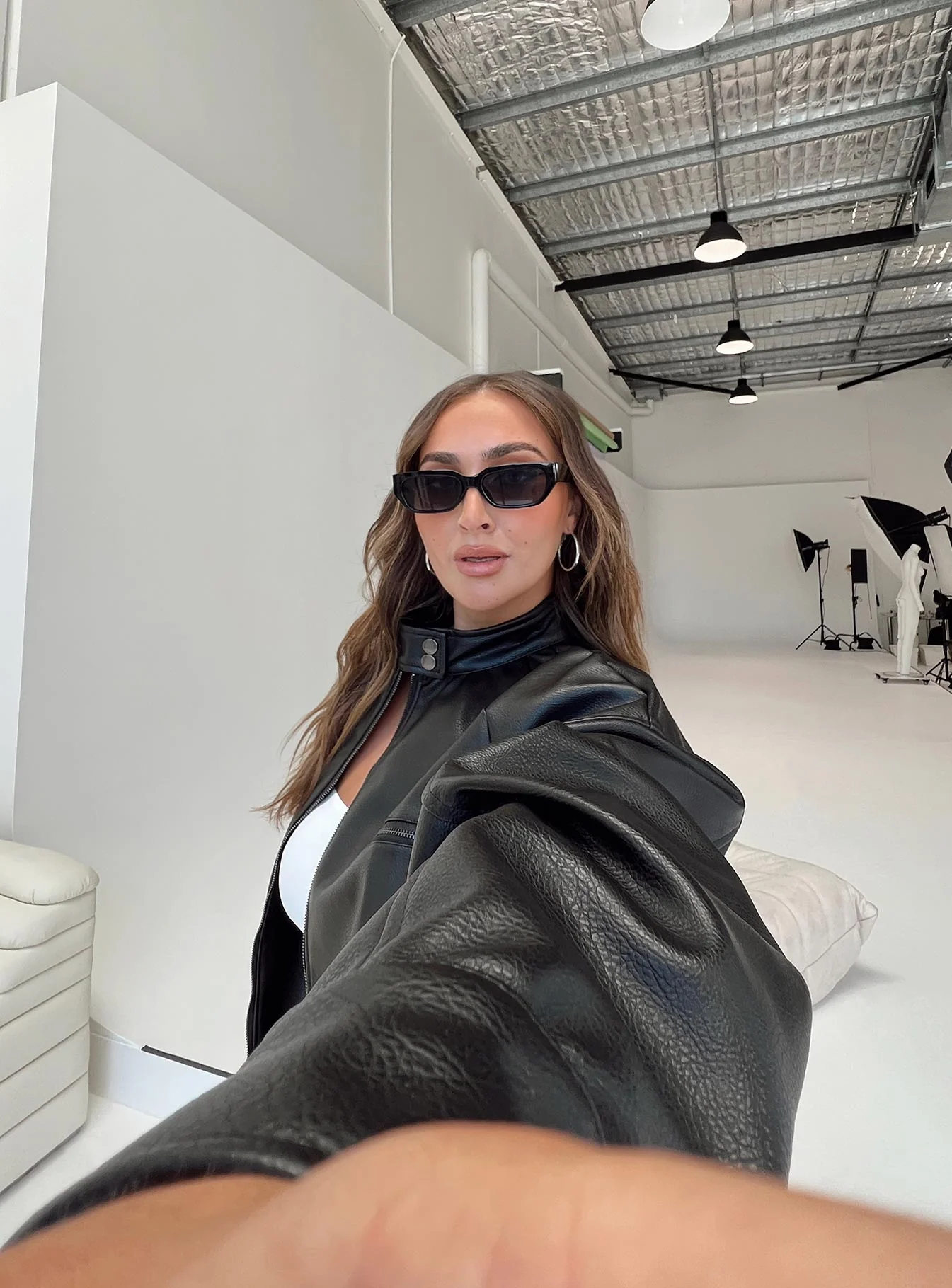 Winnick Sunglasses Black - Image 4